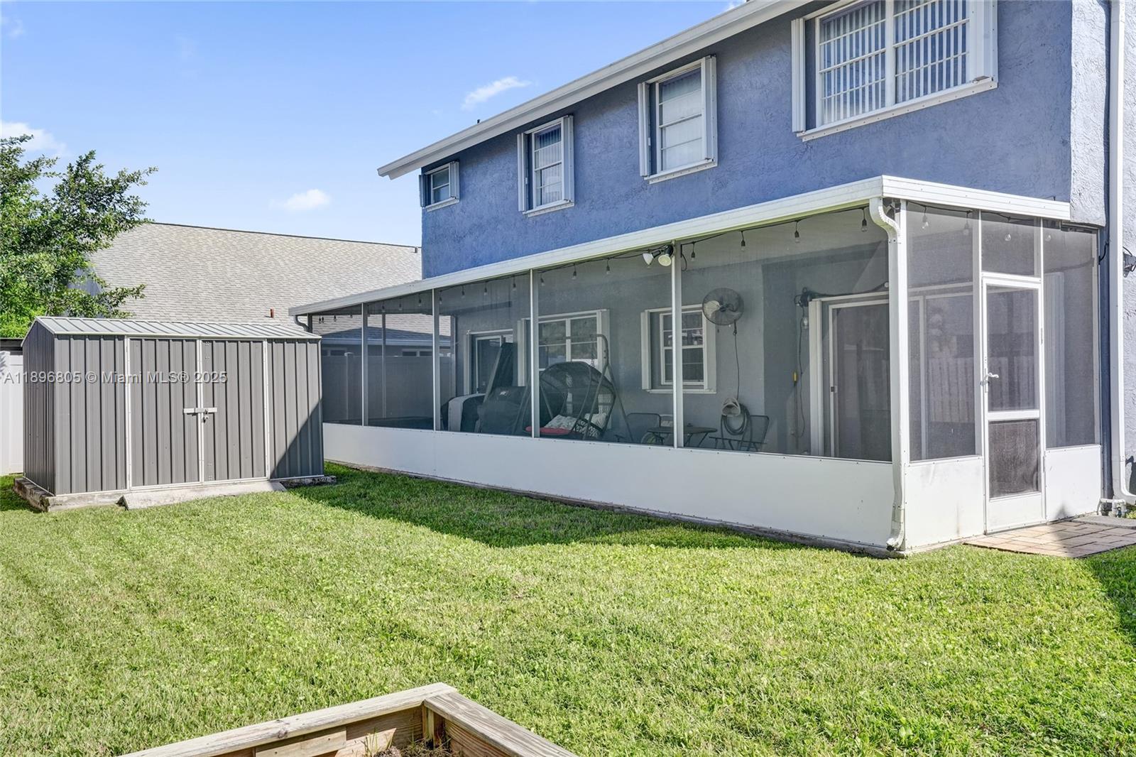 SAWGRASS ESTATES - Residential