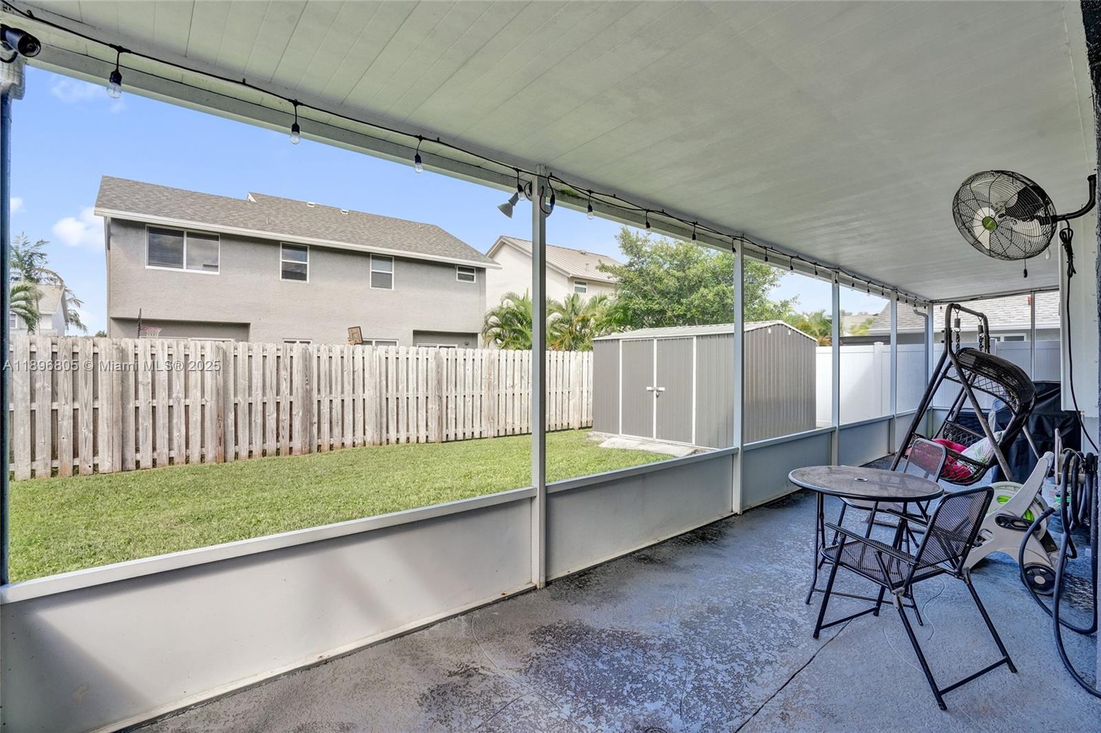 SAWGRASS ESTATES - Residential