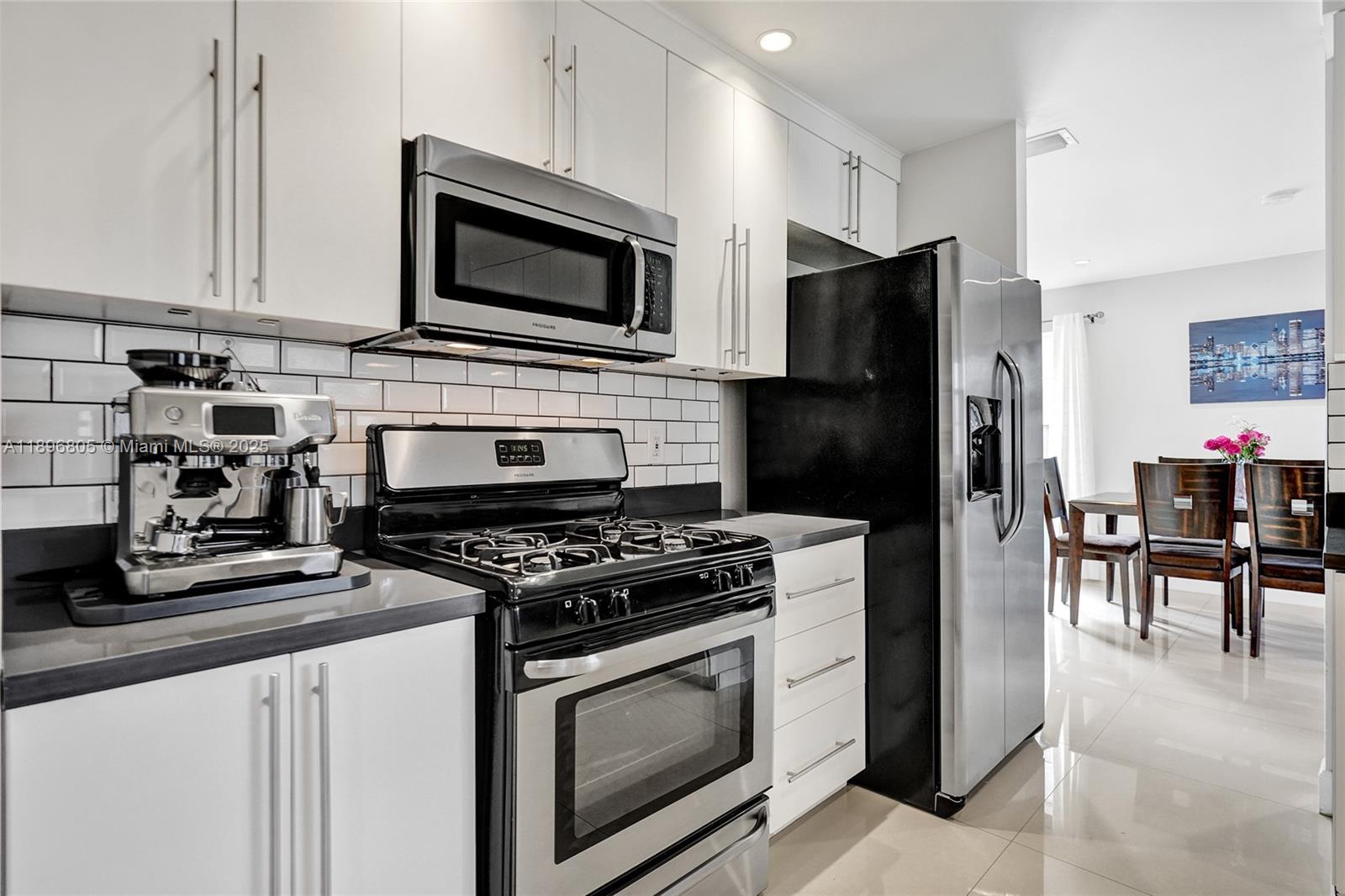 SAWGRASS ESTATES - Residential