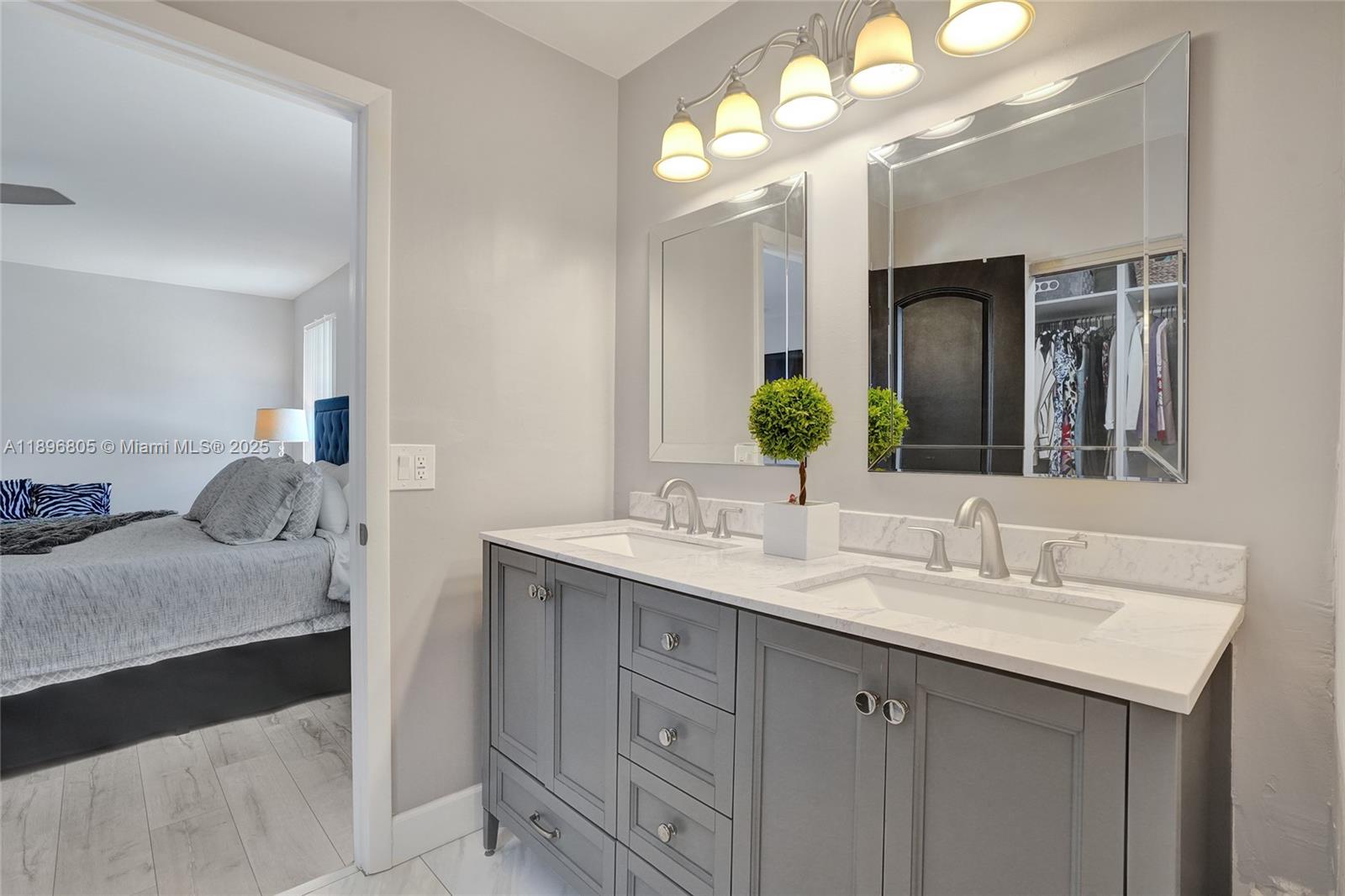 SAWGRASS ESTATES - Residential