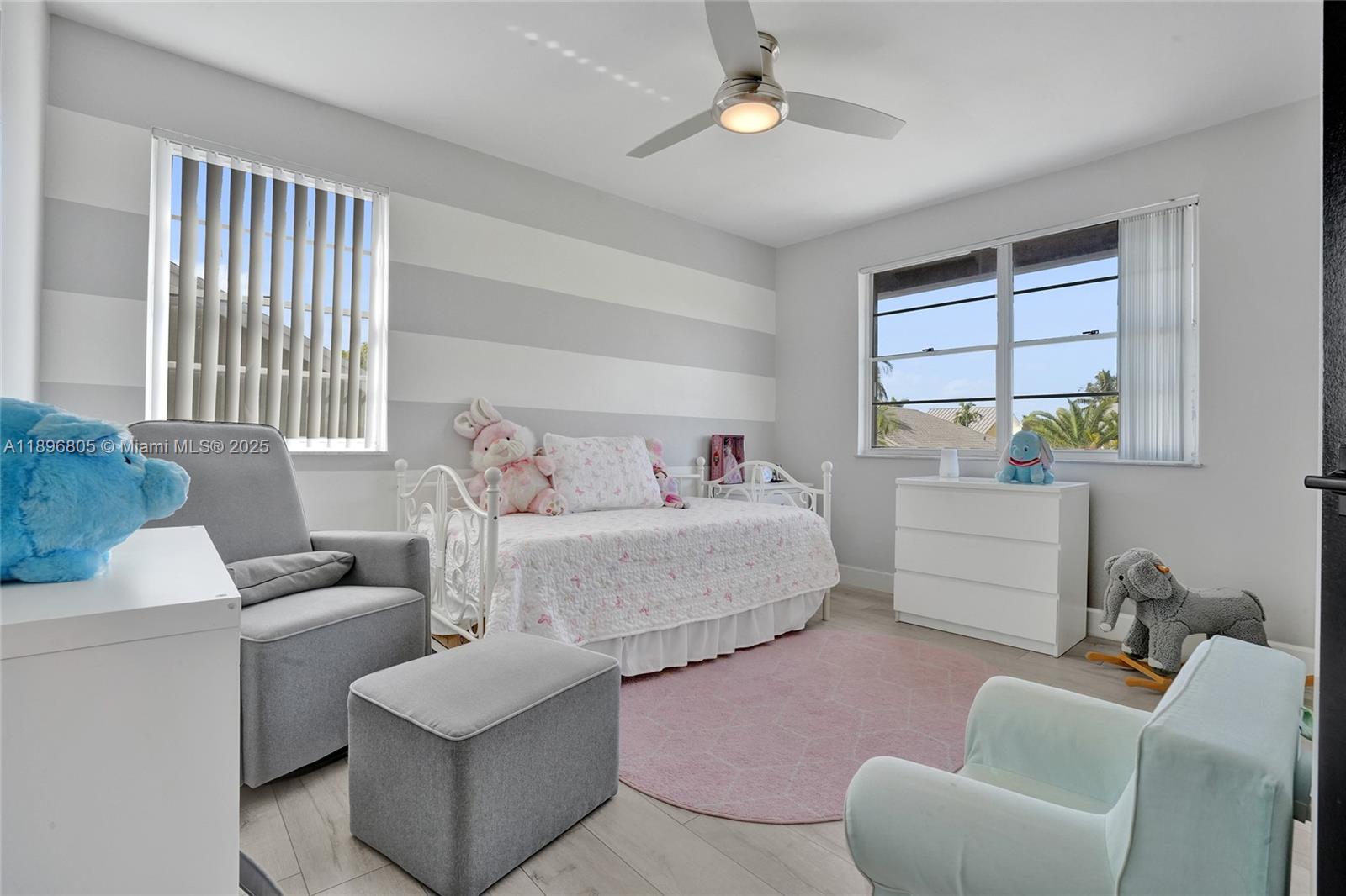 SAWGRASS ESTATES - Residential