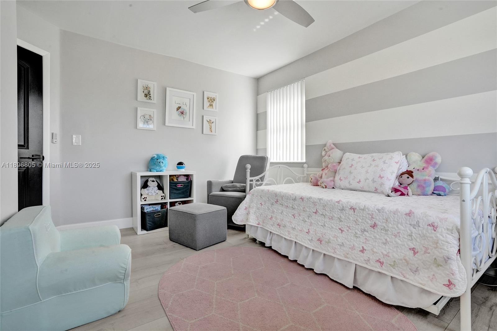 SAWGRASS ESTATES - Residential