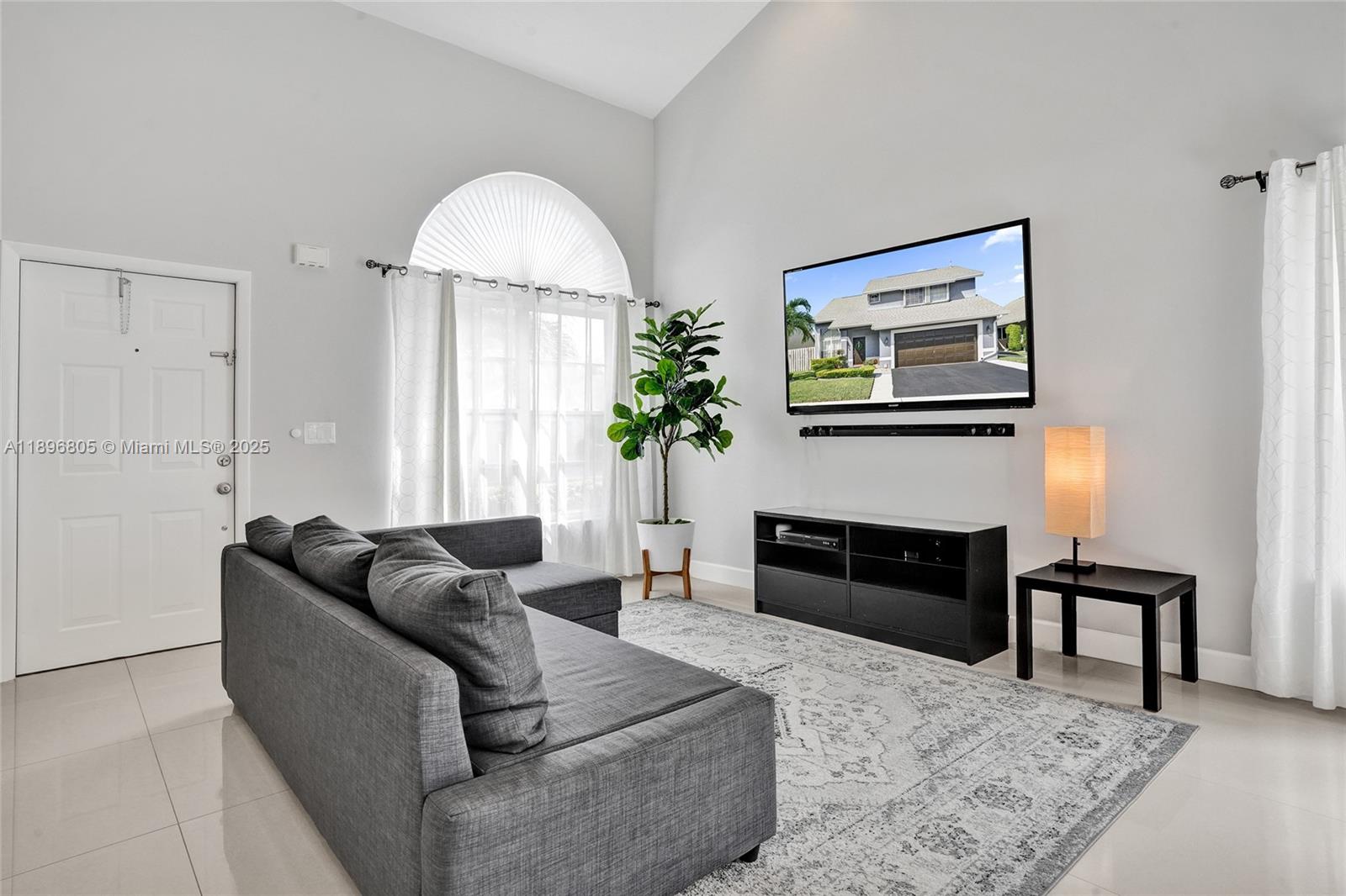 SAWGRASS ESTATES - Residential