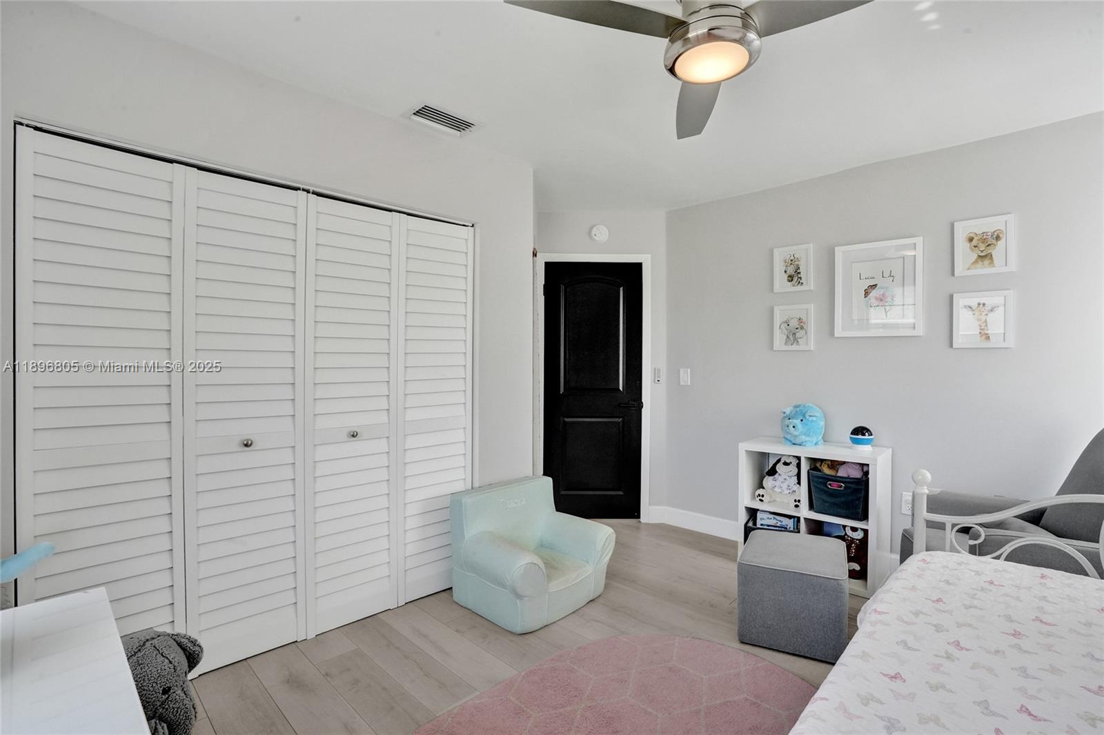 SAWGRASS ESTATES - Residential