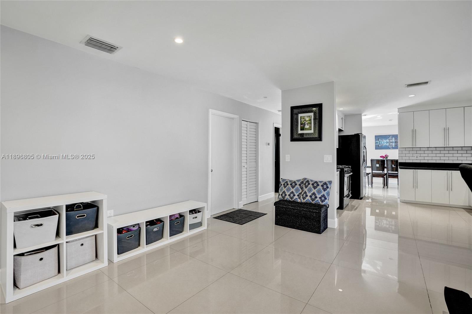 SAWGRASS ESTATES - Residential