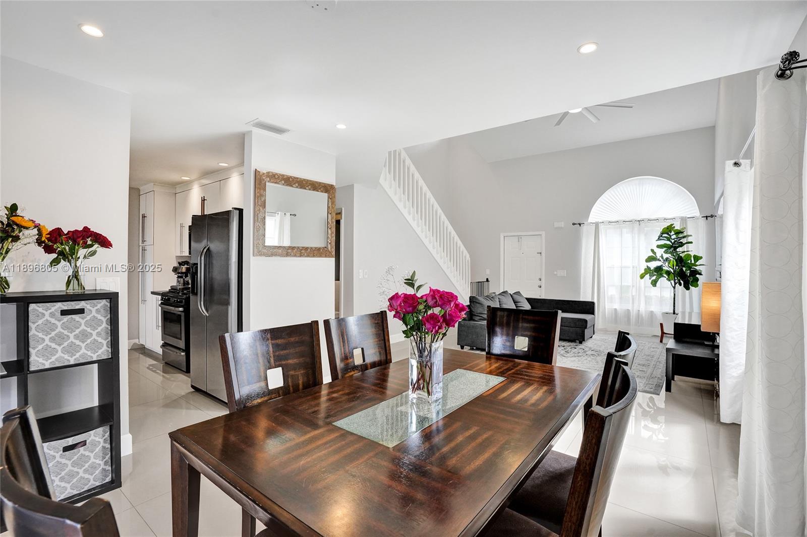 SAWGRASS ESTATES - Residential