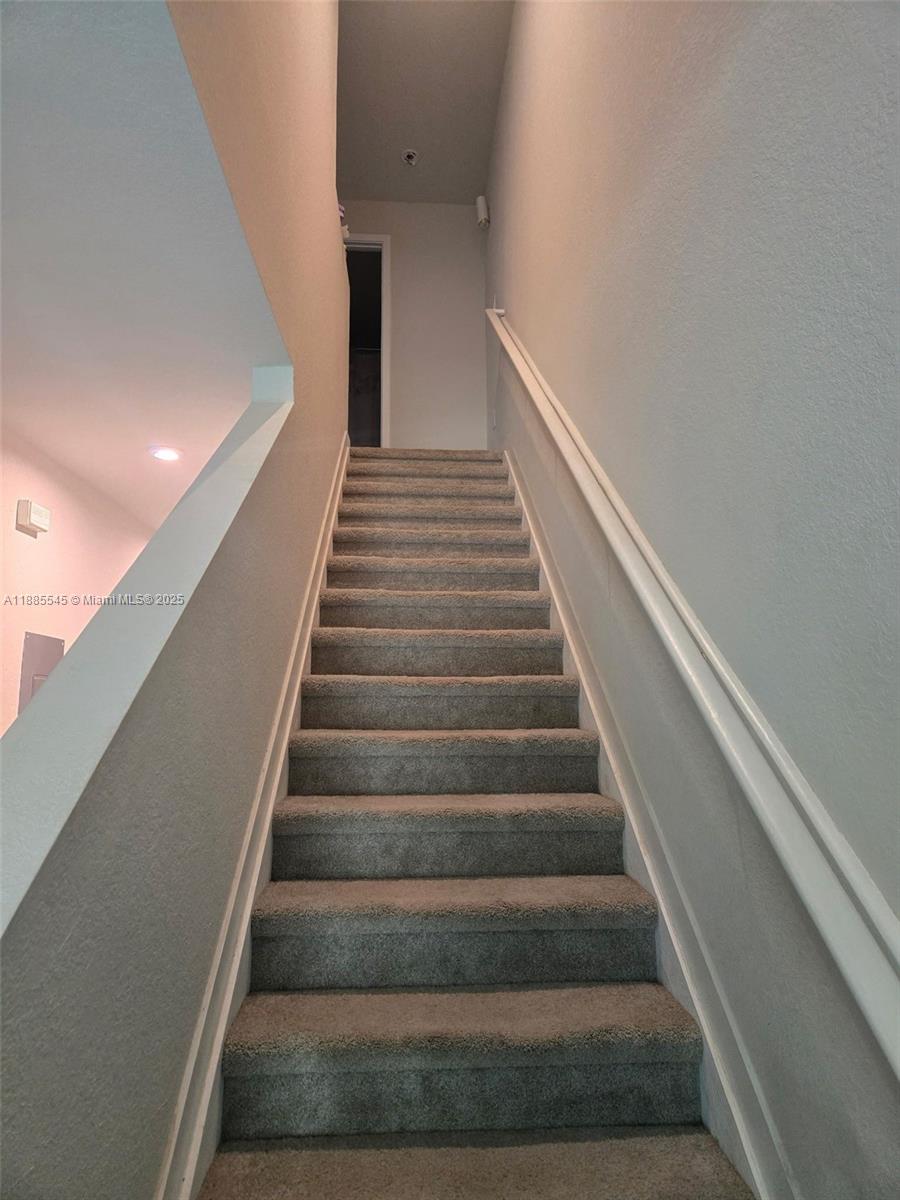 COSTA BLANCA VILLAS - Residential Lease