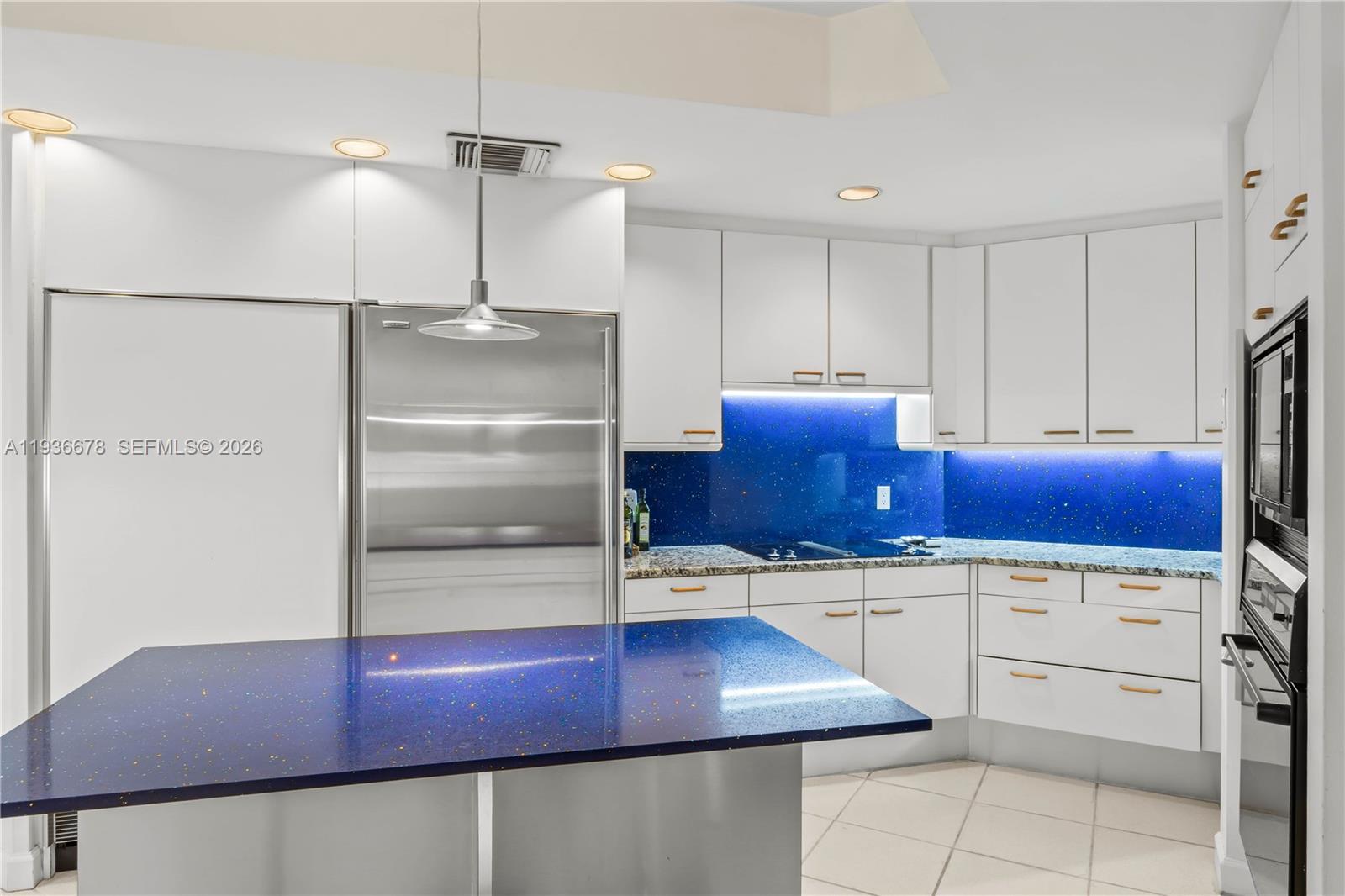 BAL HARBOUR TOWER CONDO - Residential