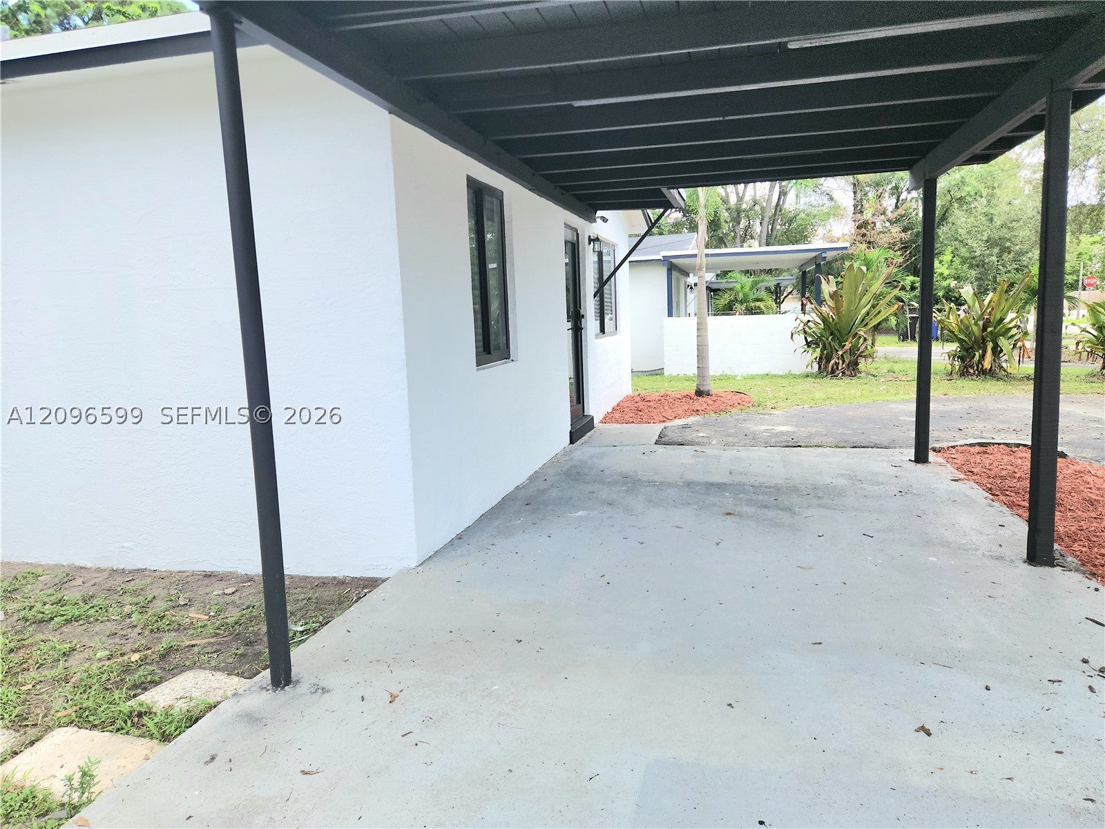 412 NW 21st Ter