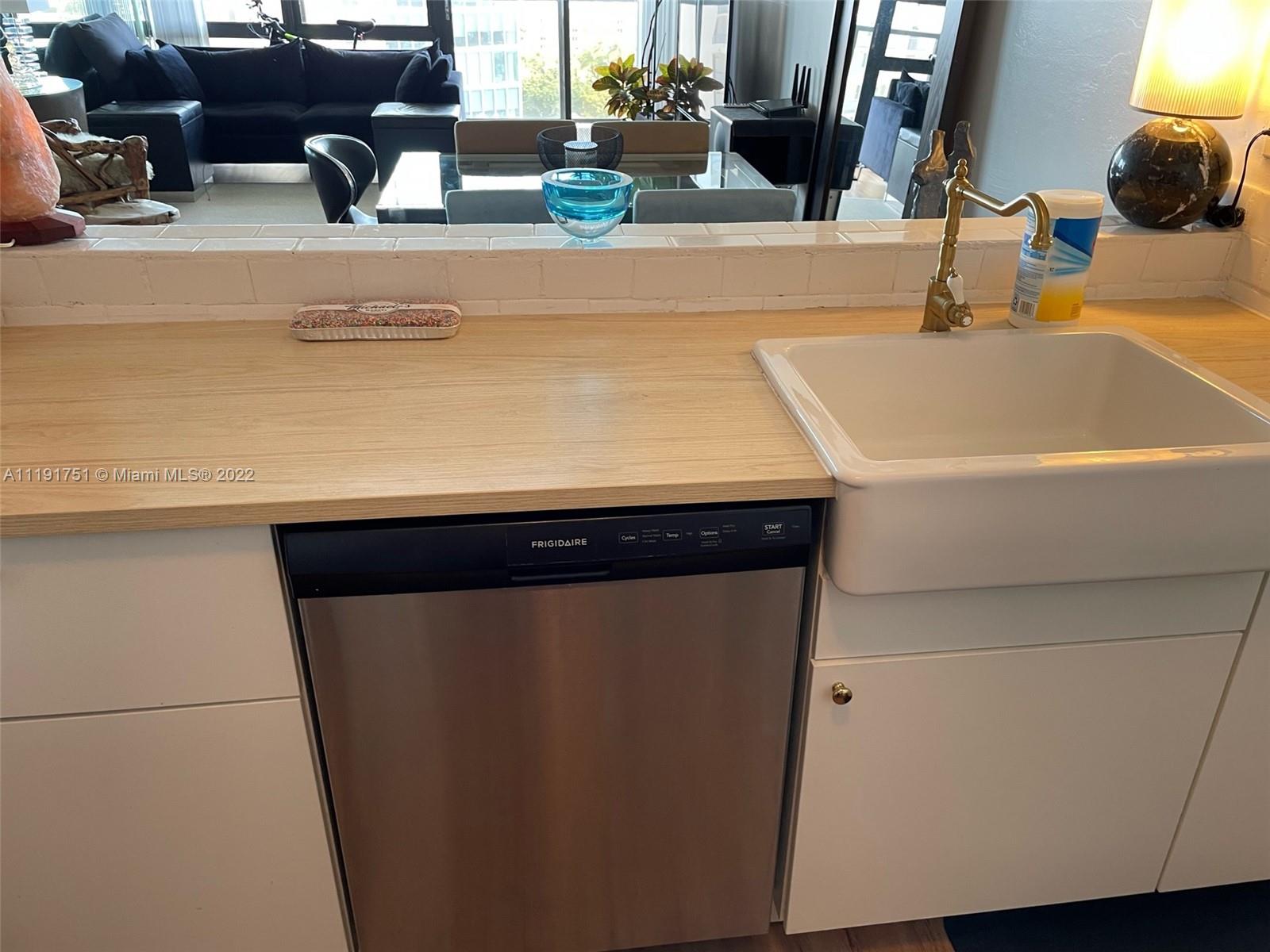 CHARTER CLUB CONDO - Residential