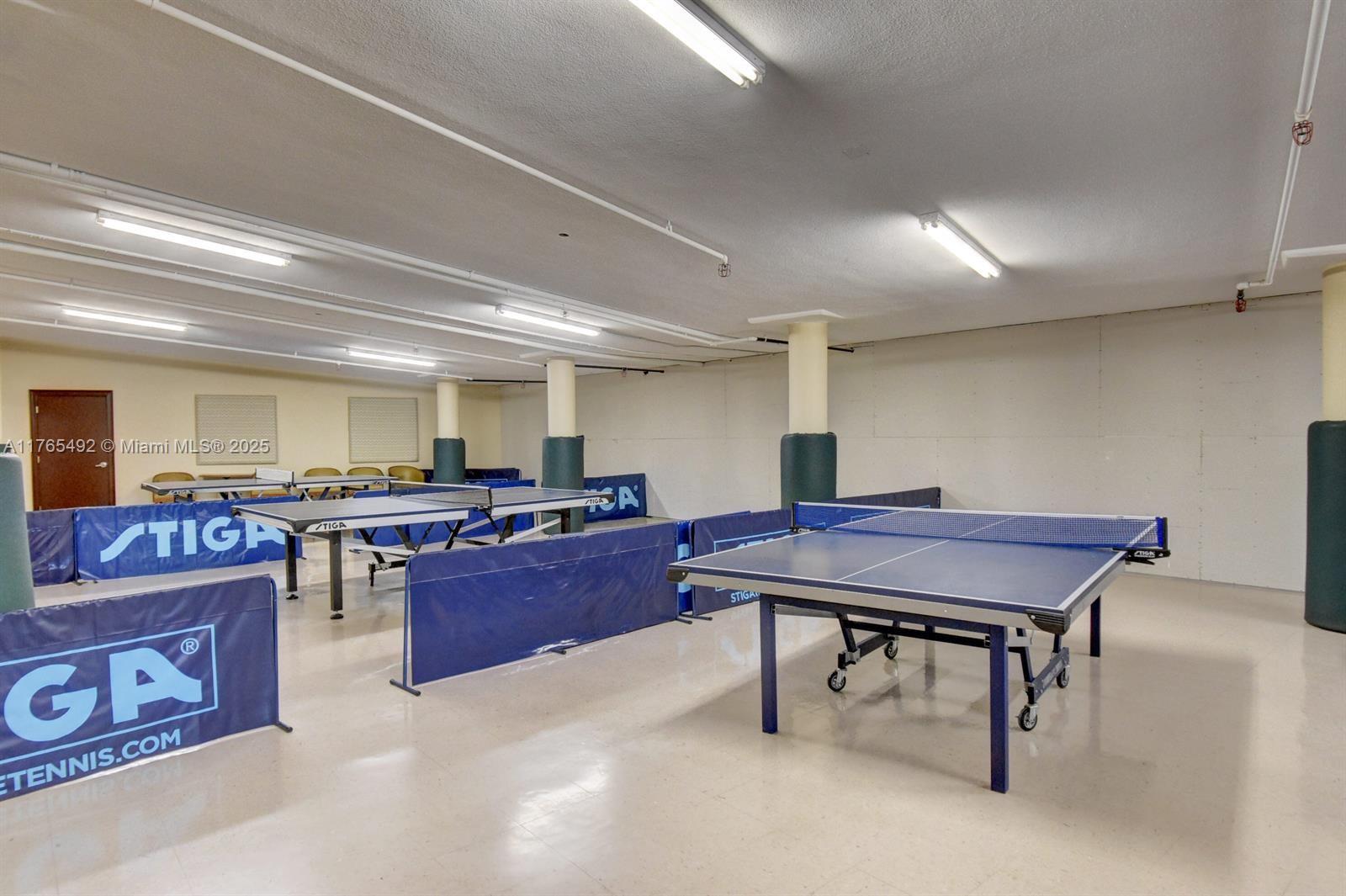 FANSHAW AT CENTURY VILLAG - Residential Lease