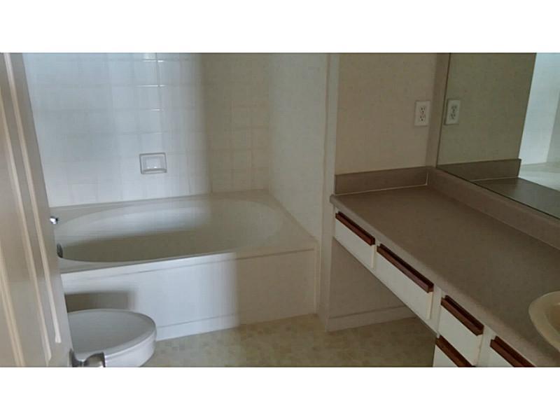 THE MARQUESA - Residential Lease