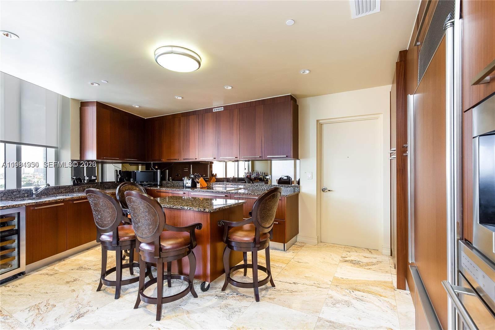 TDR TOWER I CONDO - Residential Lease