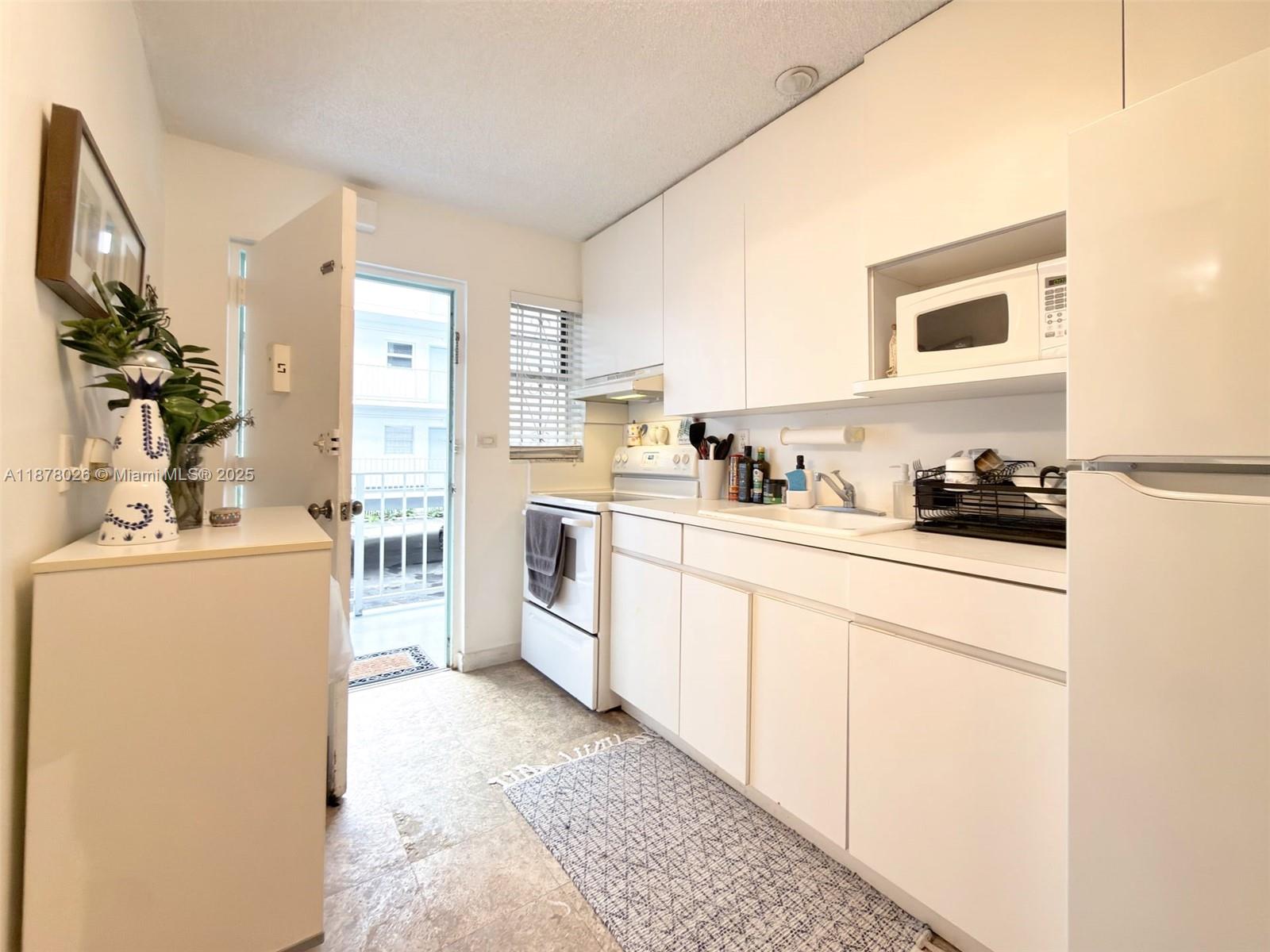 MERIDIAN PLAZA CONDO - Residential