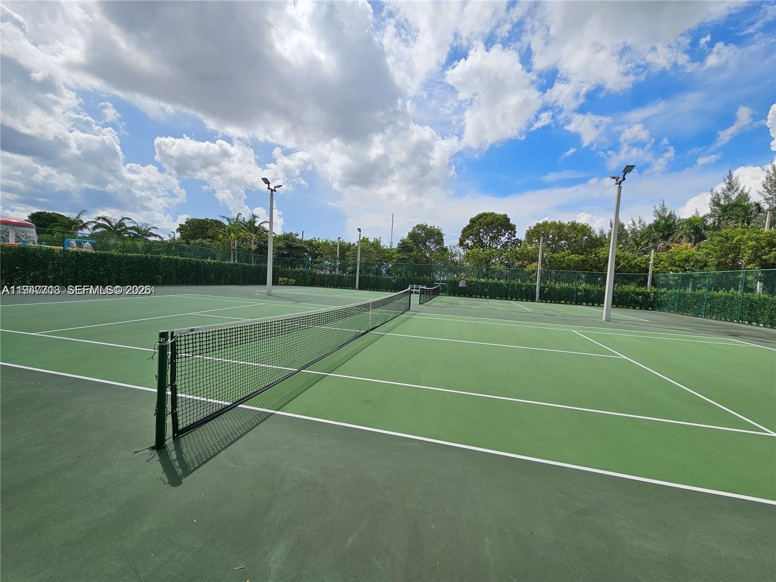 APEX AT PARK CENTRAL COND - Residential