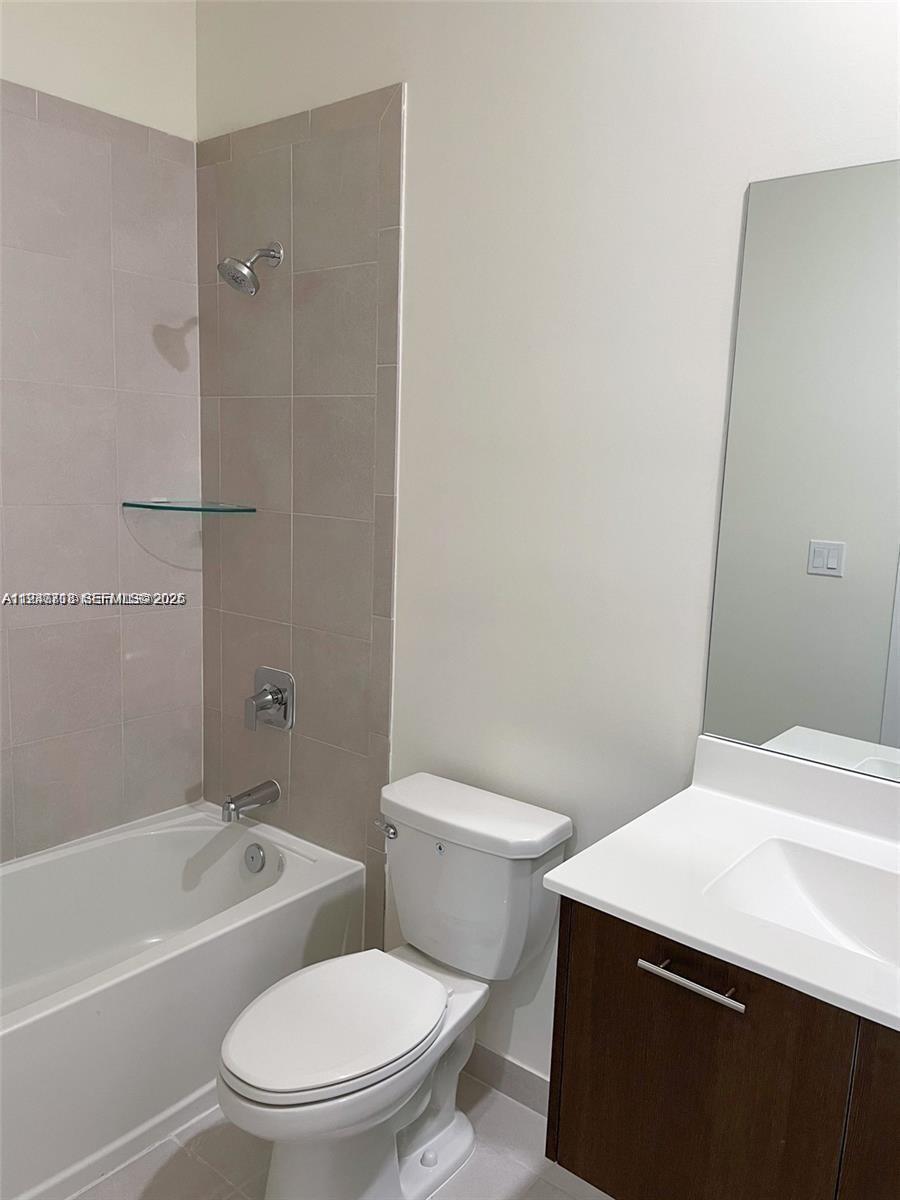 APEX AT PARK CENTRAL COND - Residential