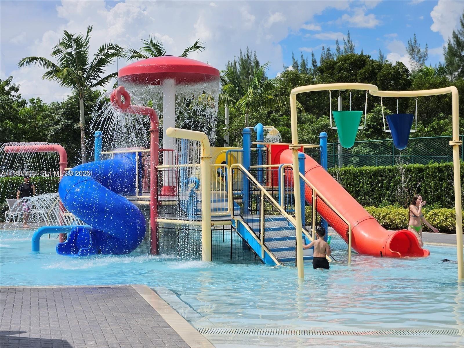 APEX AT PARK CENTRAL COND - Residential