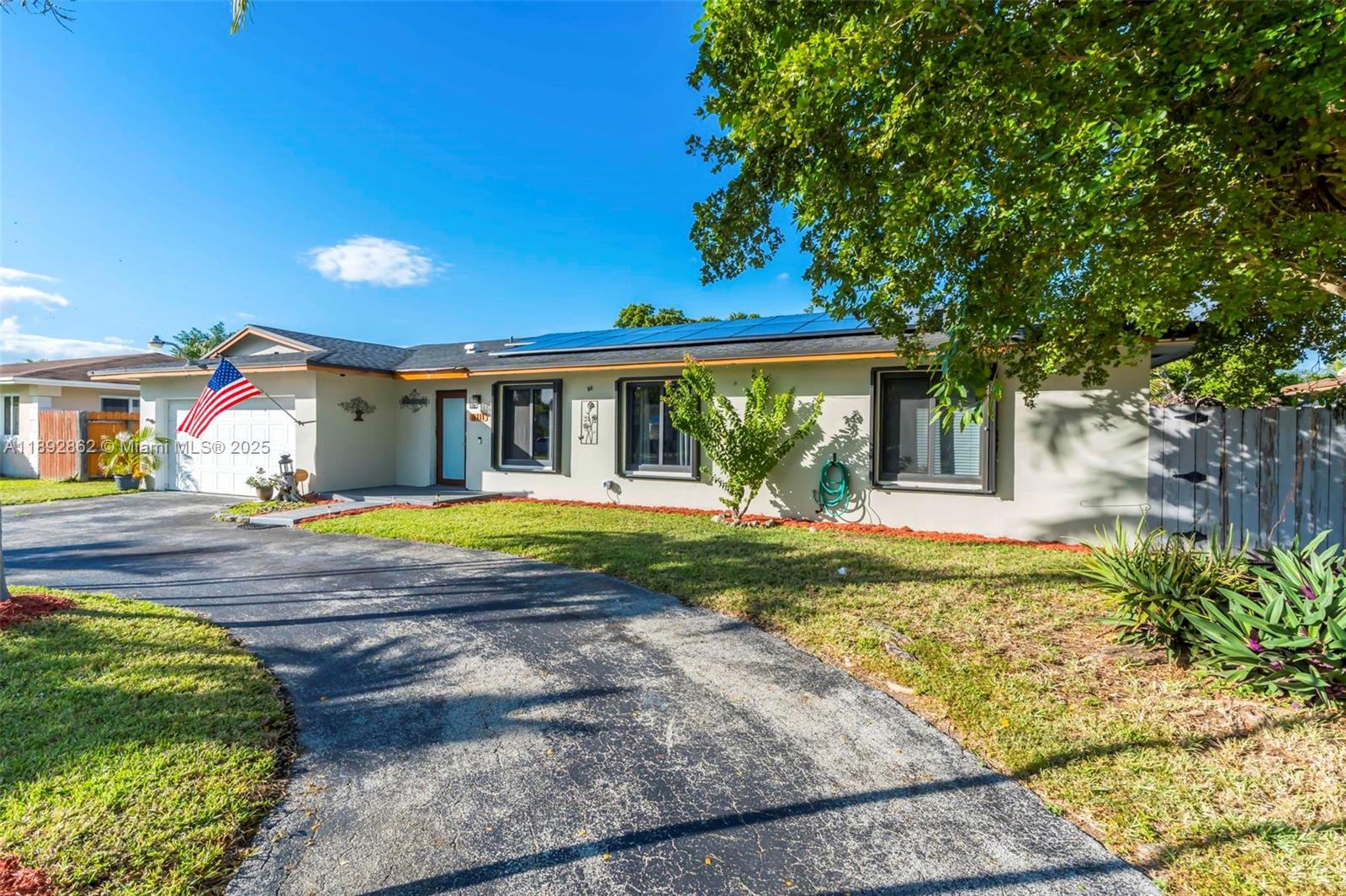 SAGA BAY SEC 1 - Residential