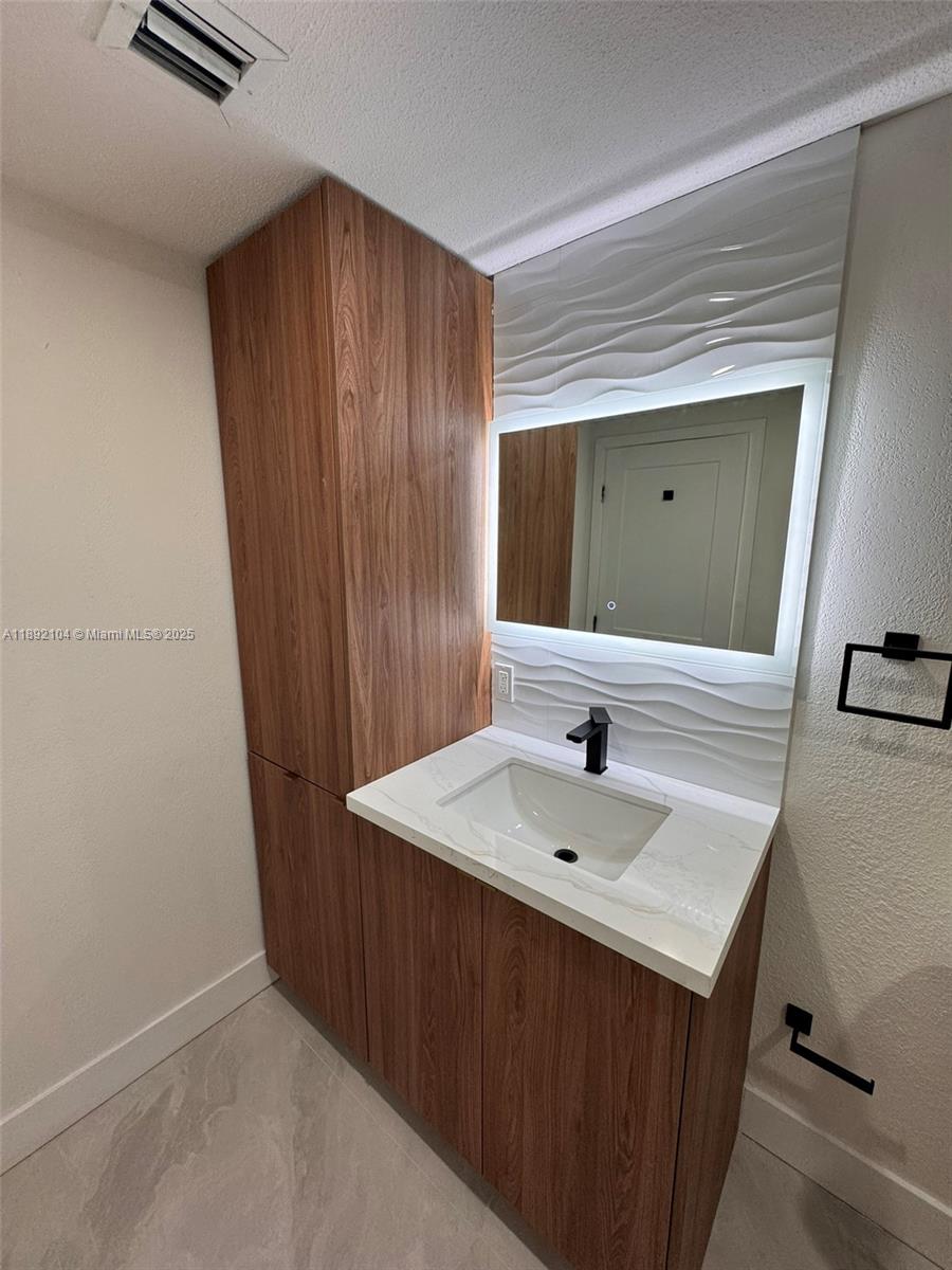 NICHOLS HEIGHTS ADDN - Residential
