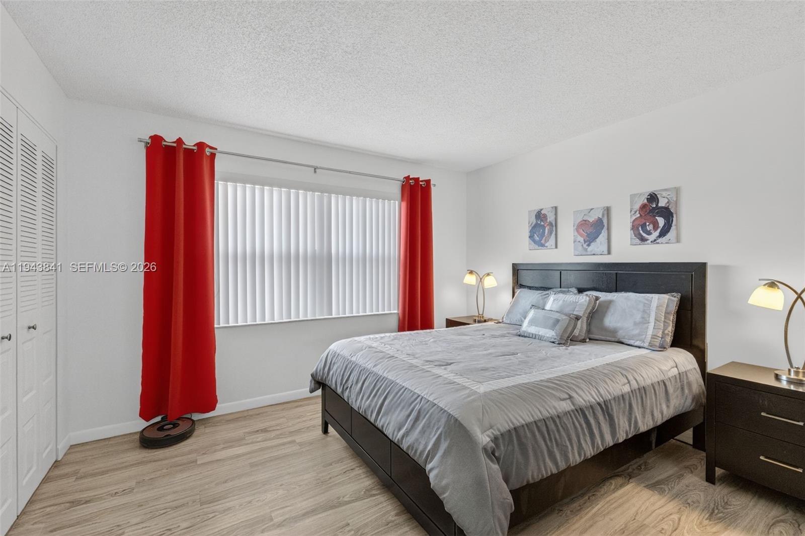 SUNRISE LAKES 129 CONDO - Residential