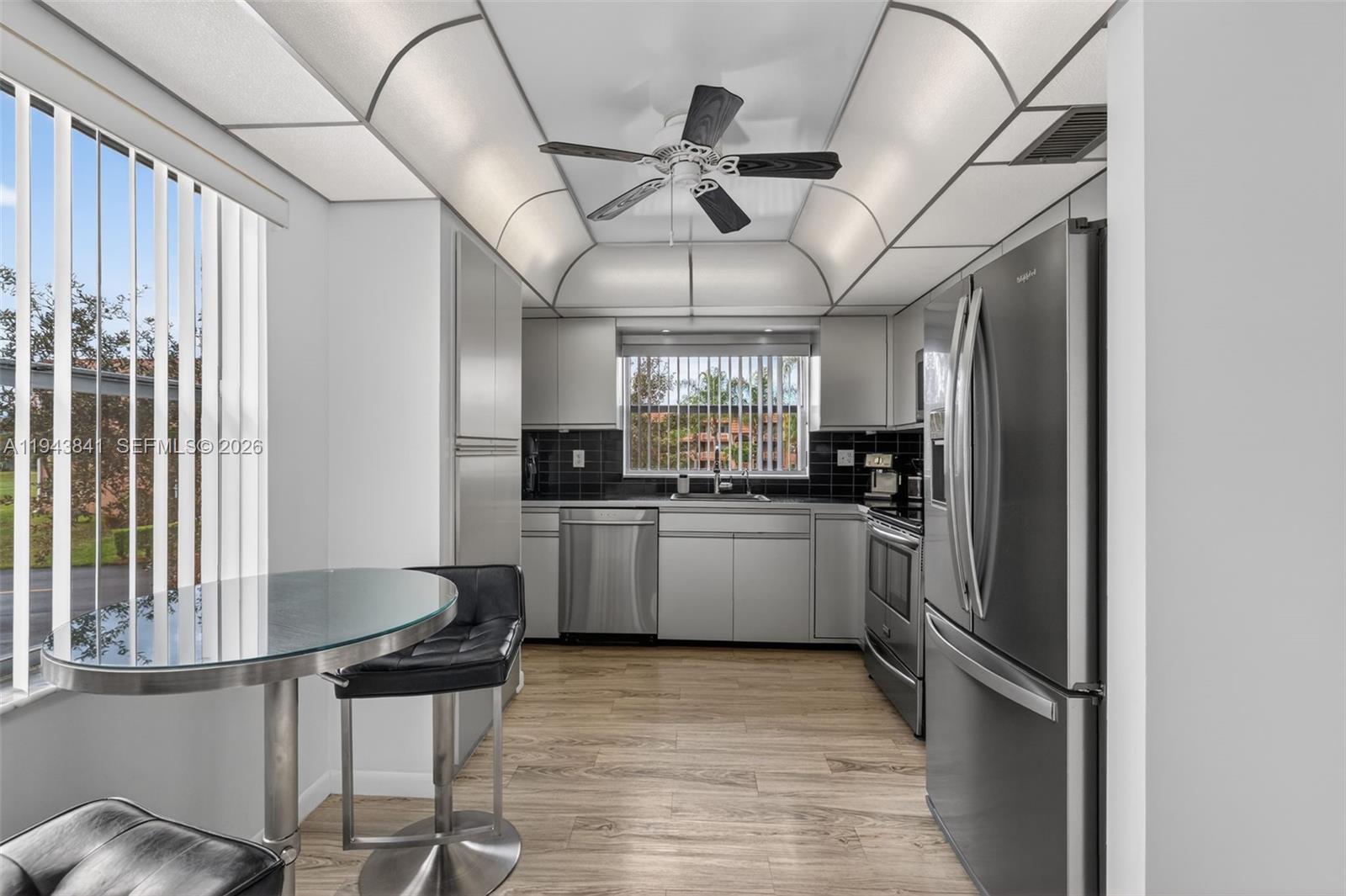 SUNRISE LAKES 129 CONDO - Residential