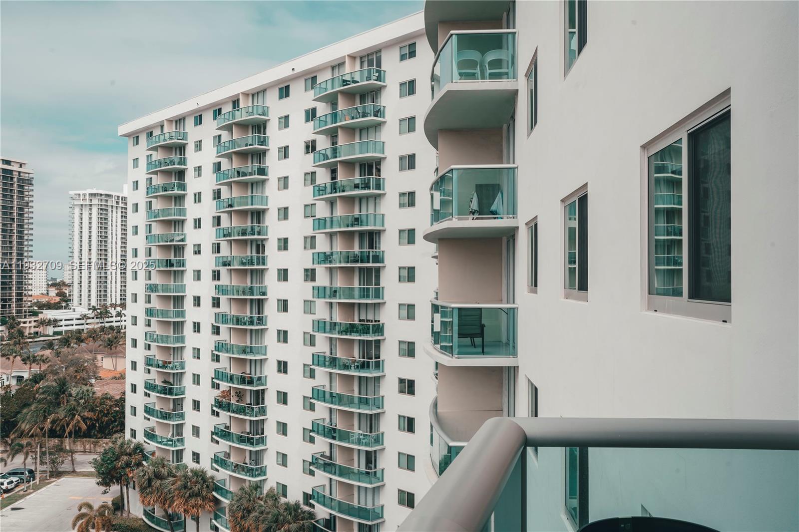 OCEANVIEW BUILDING B COND - Residential