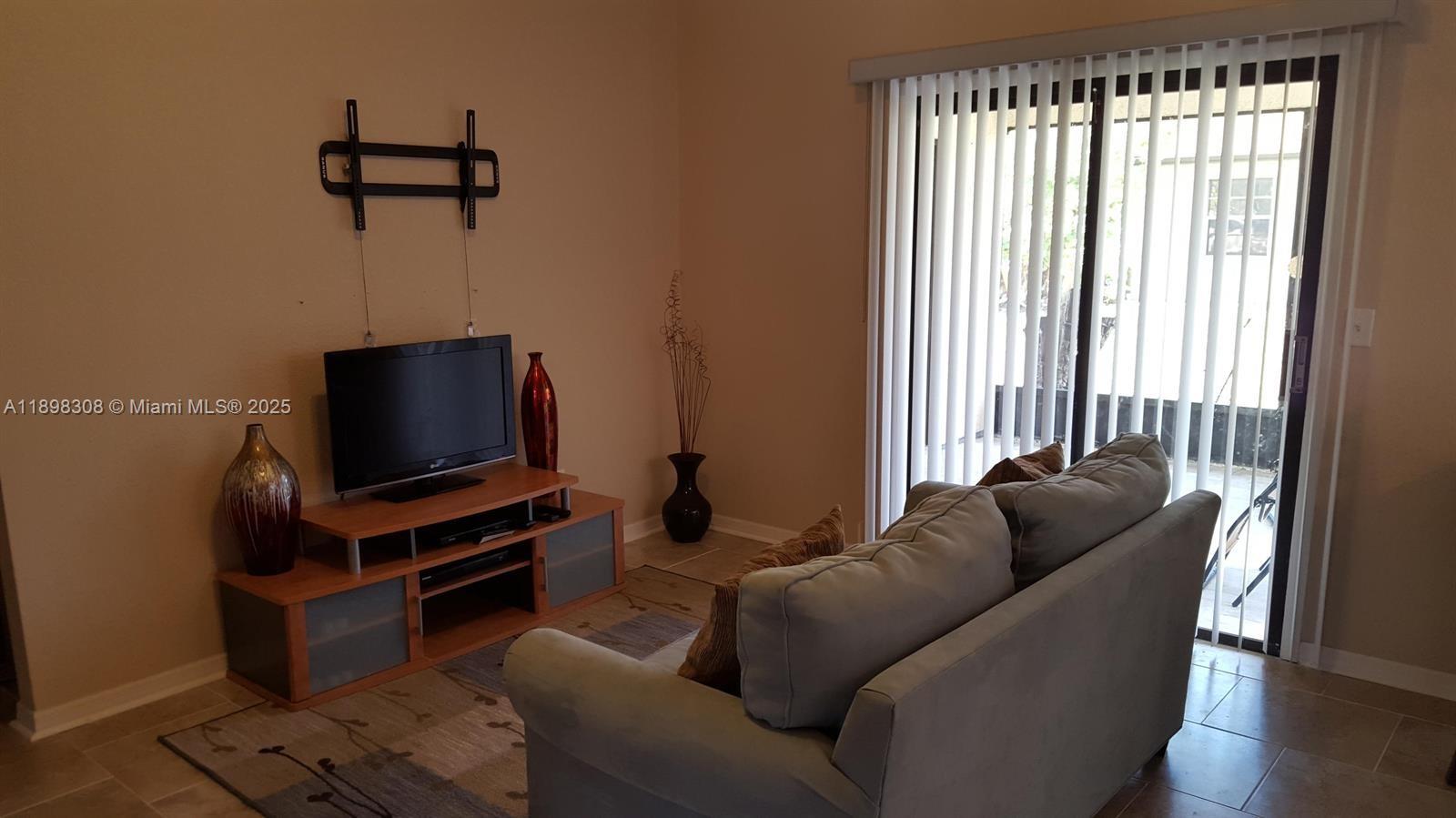 PORT ST LUCIE SECTION 53 - Residential Lease