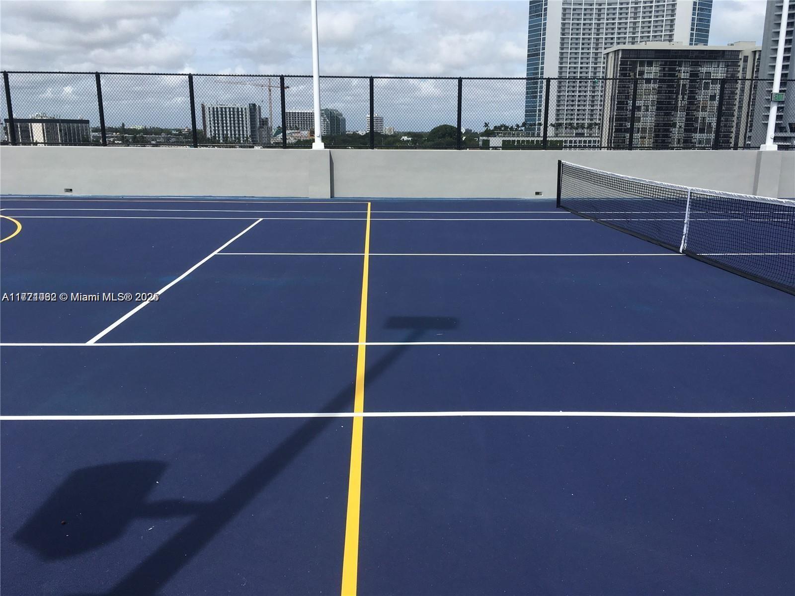PARAISO BAYVIEWS CONDO - Residential