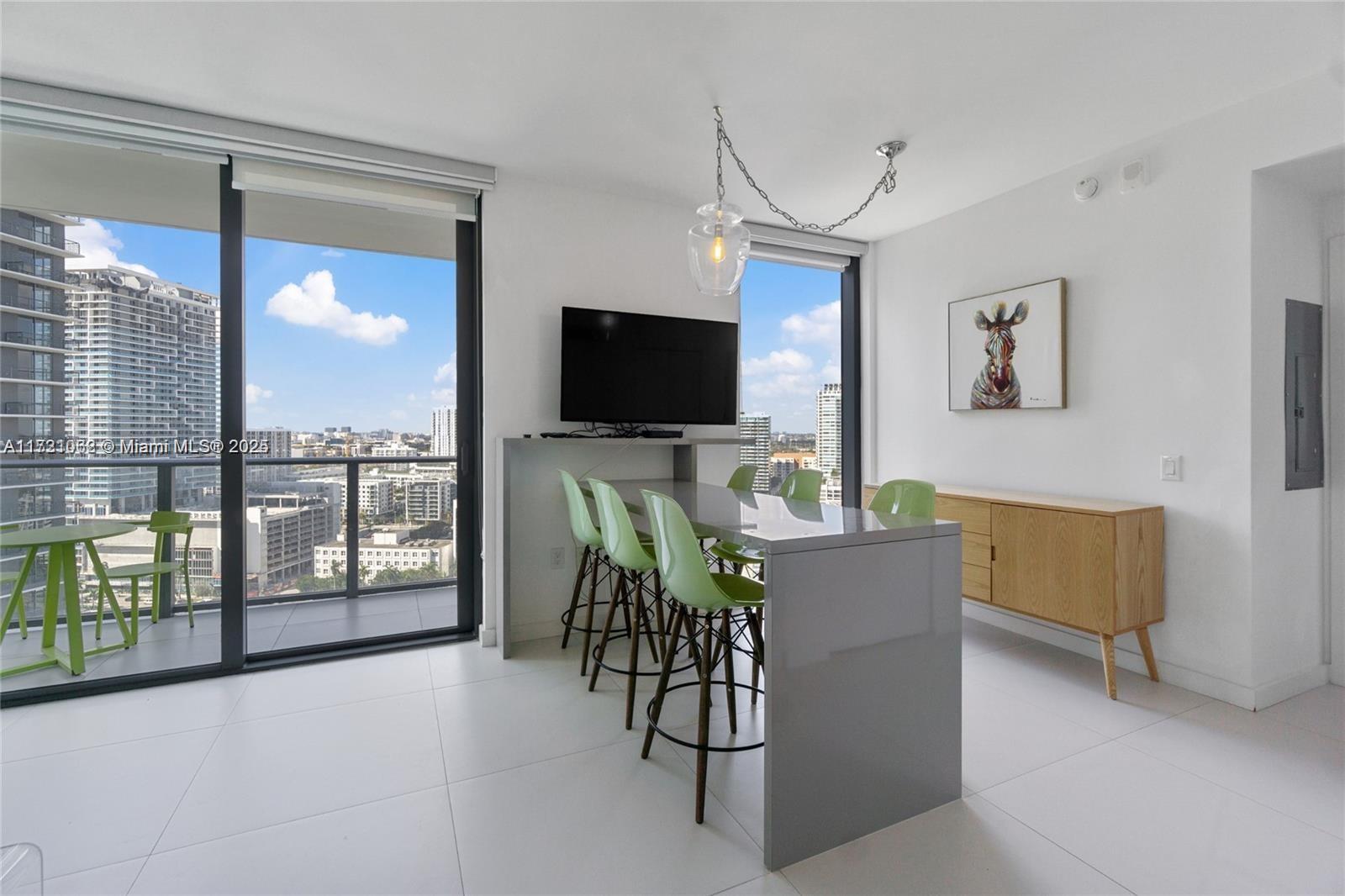 PARAISO BAYVIEWS CONDO - Residential