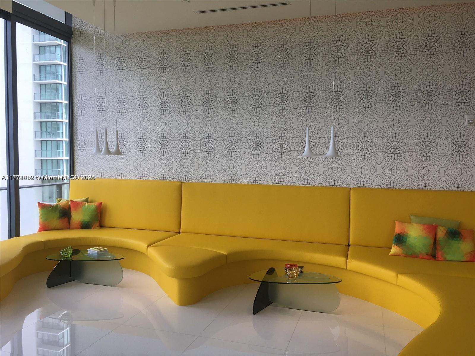 PARAISO BAYVIEWS CONDO - Residential