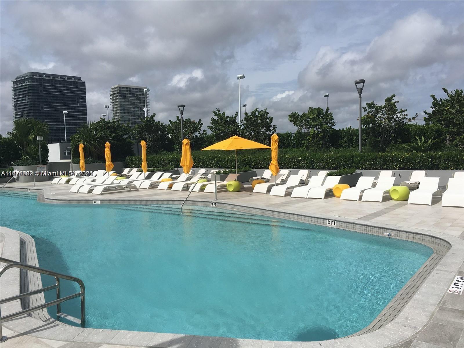 PARAISO BAYVIEWS CONDO - Residential