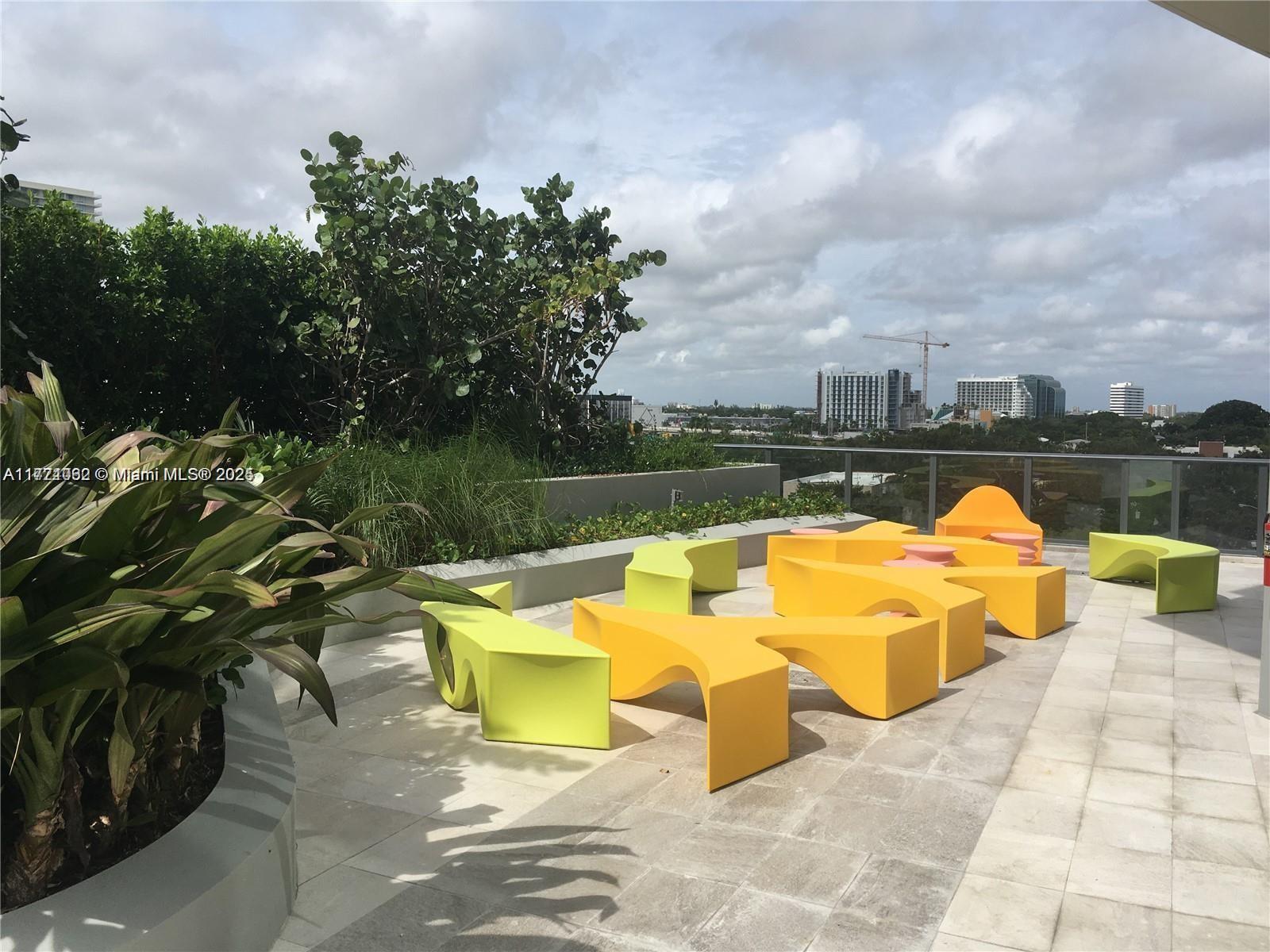 PARAISO BAYVIEWS CONDO - Residential
