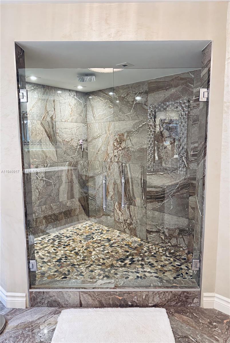 MALAGA TOWERS CONDO - Residential