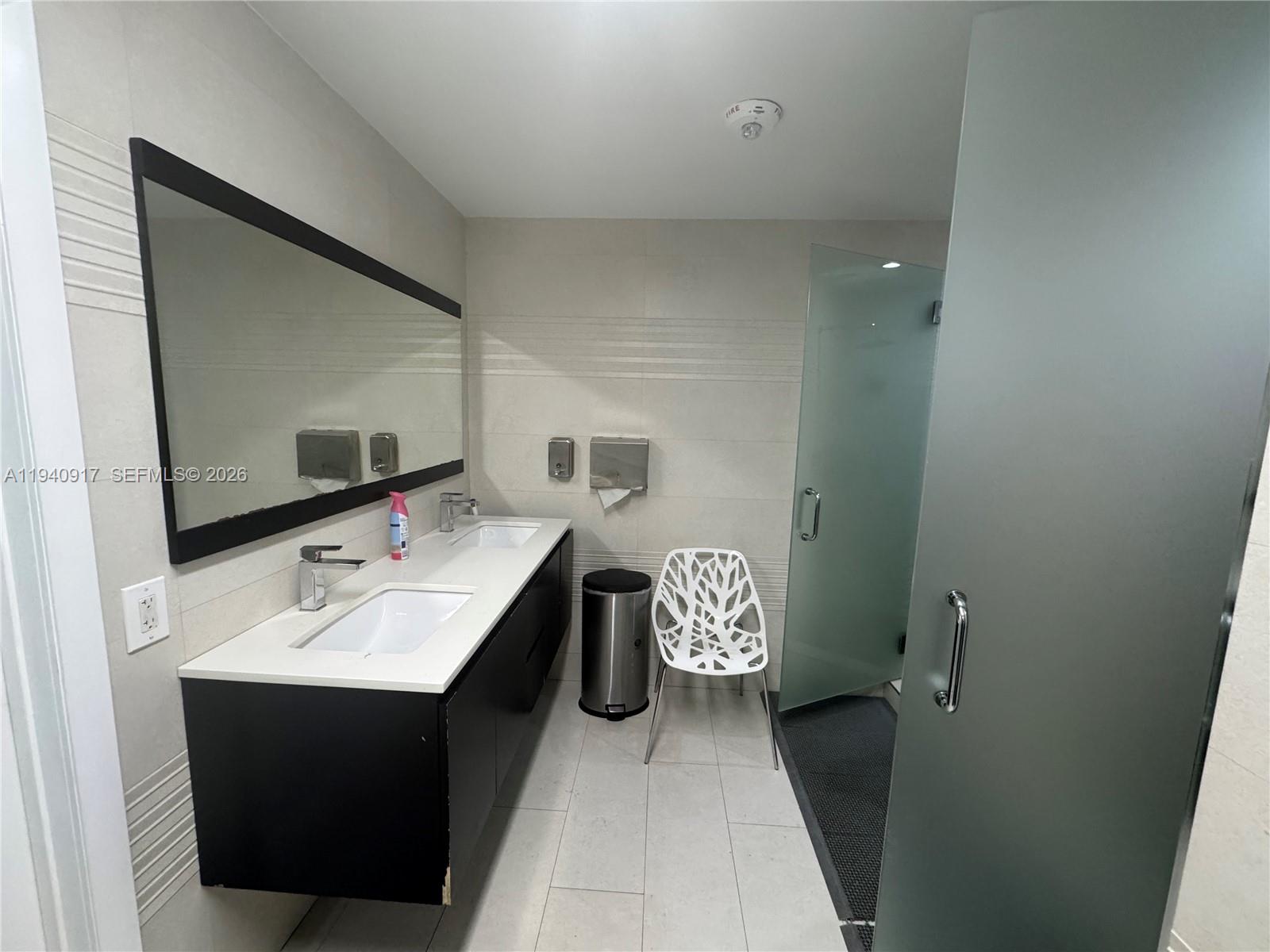 MALAGA TOWERS CONDO - Residential