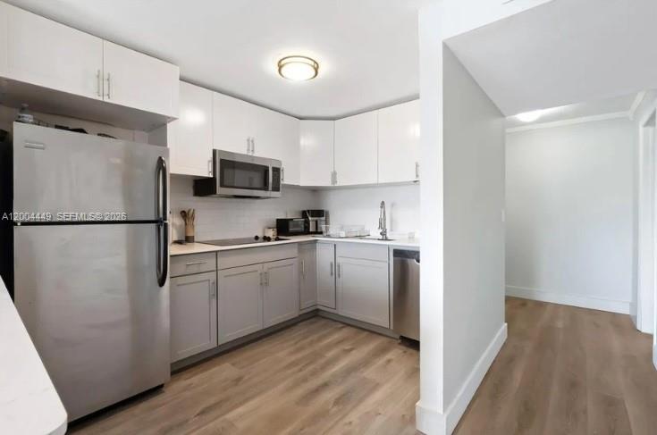 3527 NE 168th St 409