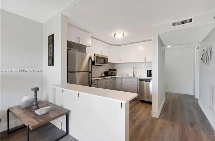 3527 NE 168th St 409