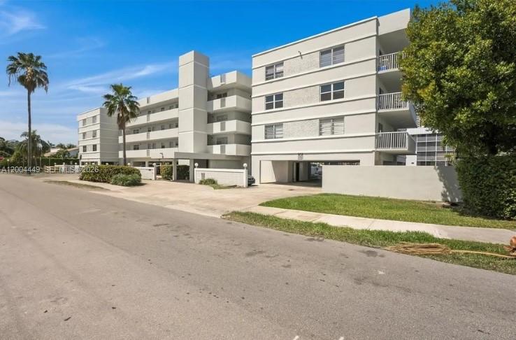 SUNSHORES CONDO - Residential