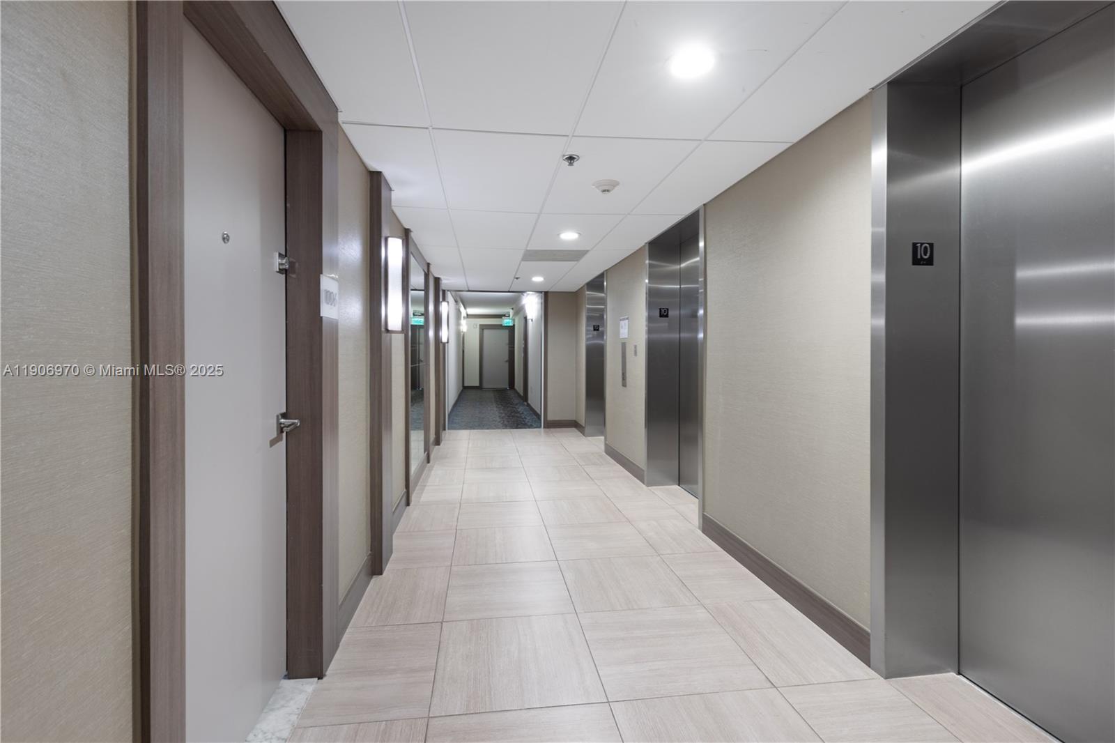 FLAMENCO CONDO TOWER I - Residential