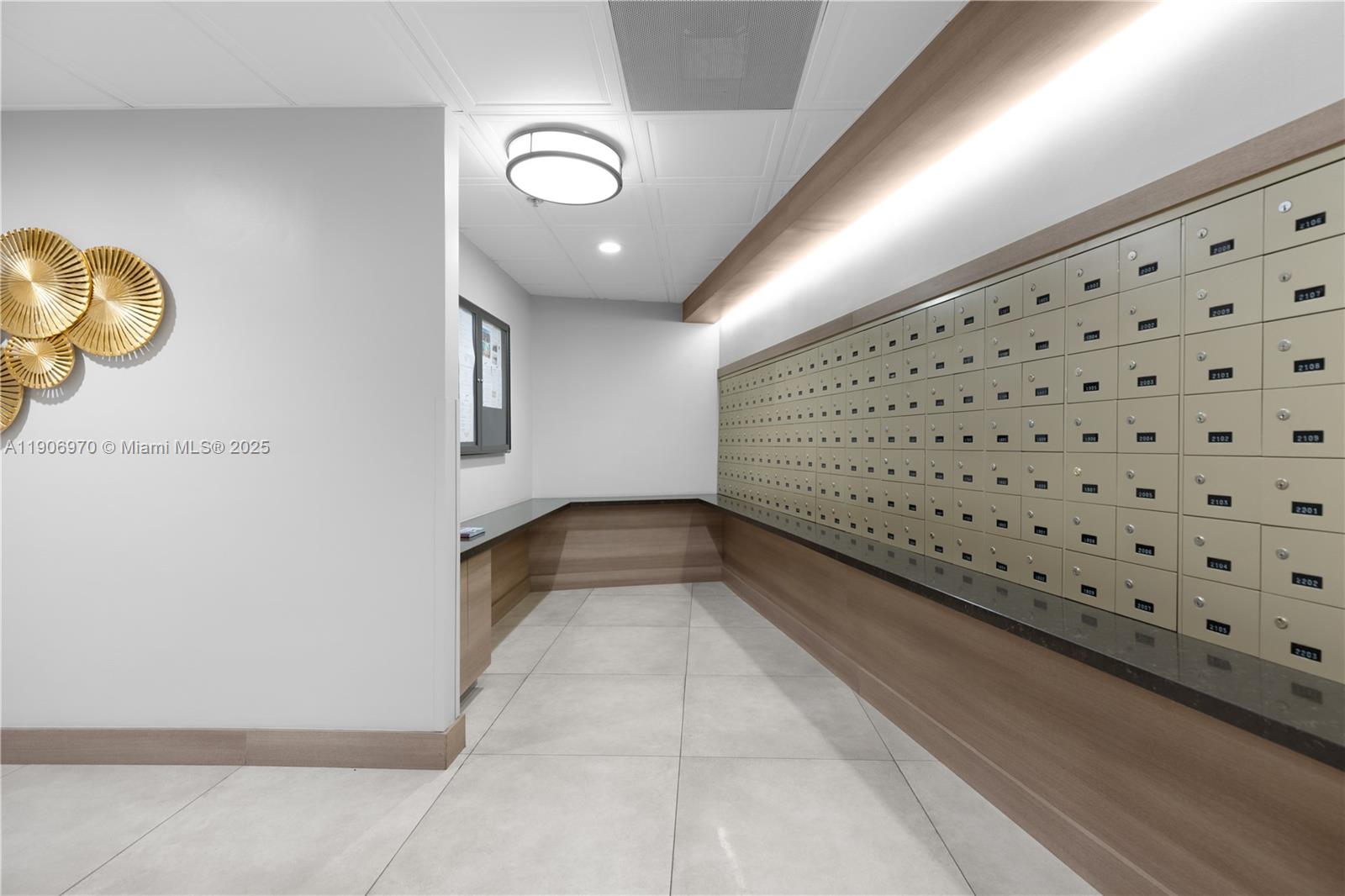 FLAMENCO CONDO TOWER I - Residential