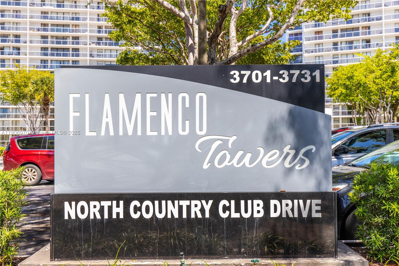 FLAMENCO CONDO TOWER I - Residential