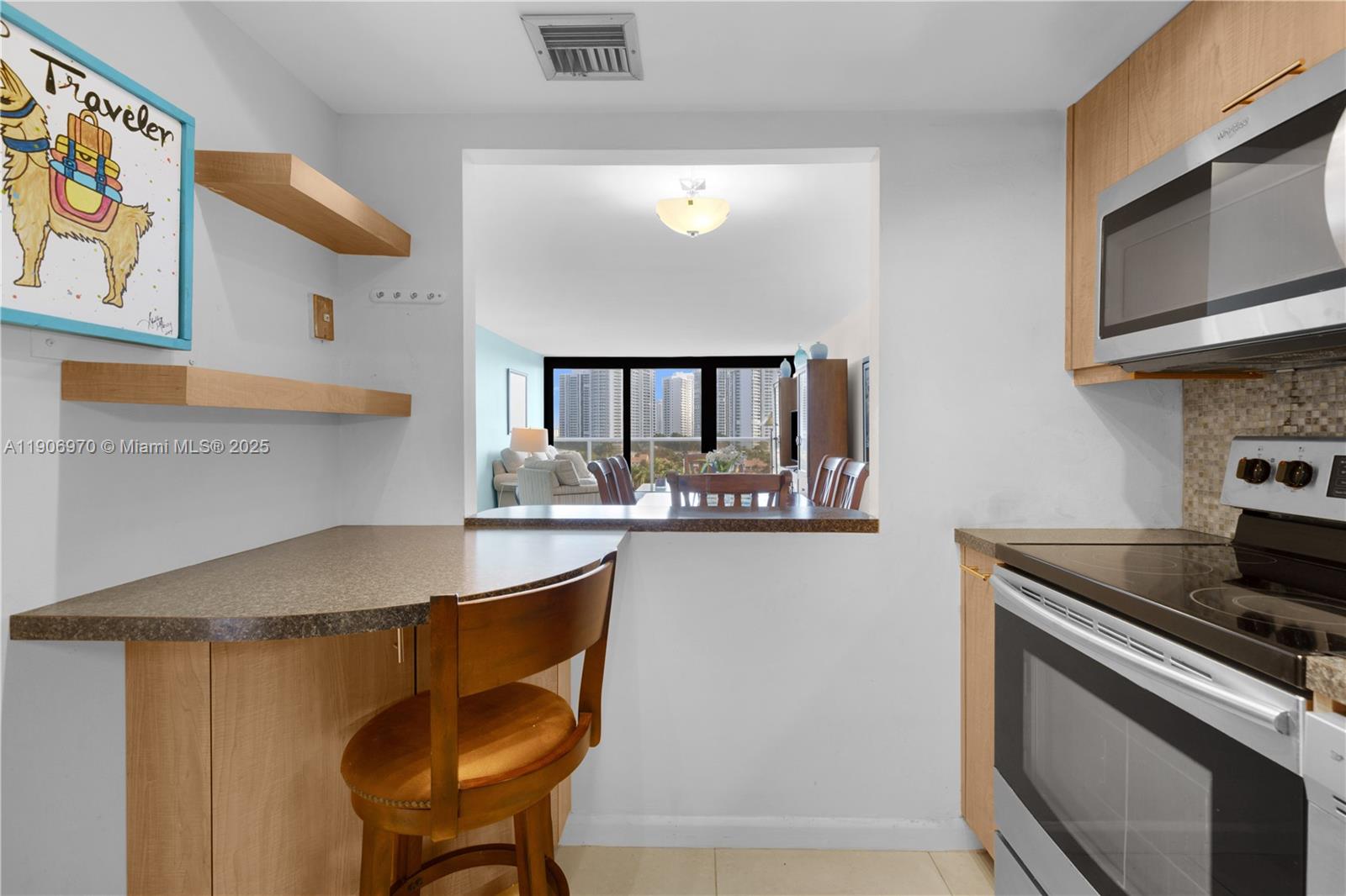 FLAMENCO CONDO TOWER I - Residential