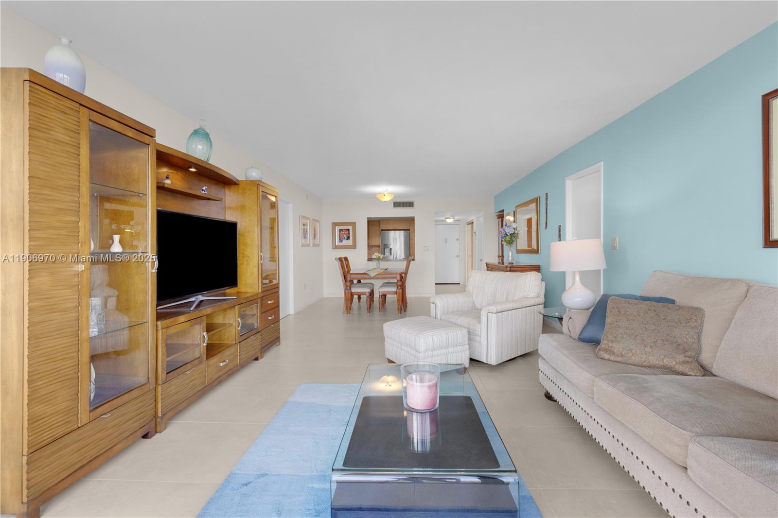 FLAMENCO CONDO TOWER I - Residential