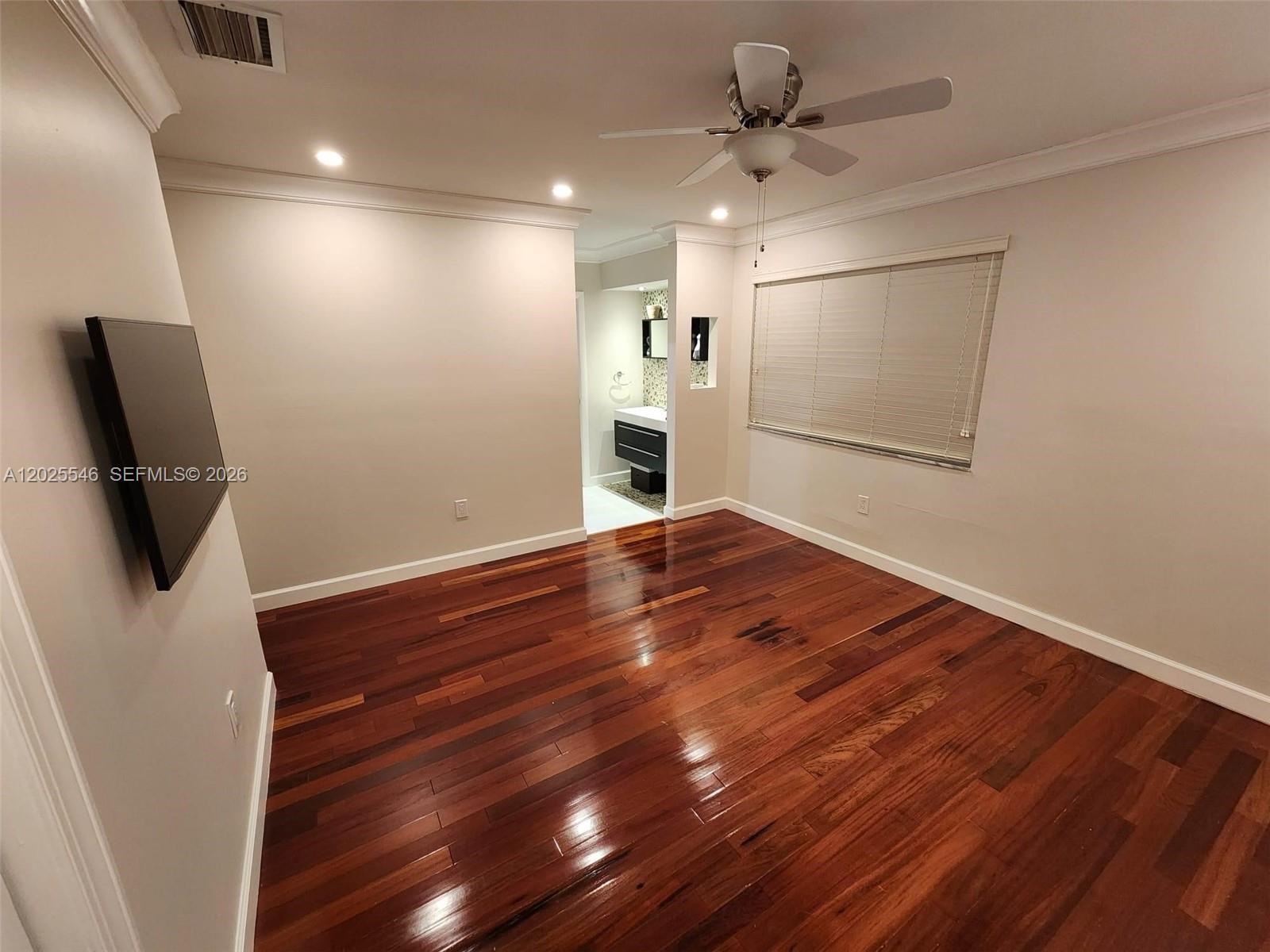 California Manors - Residential
