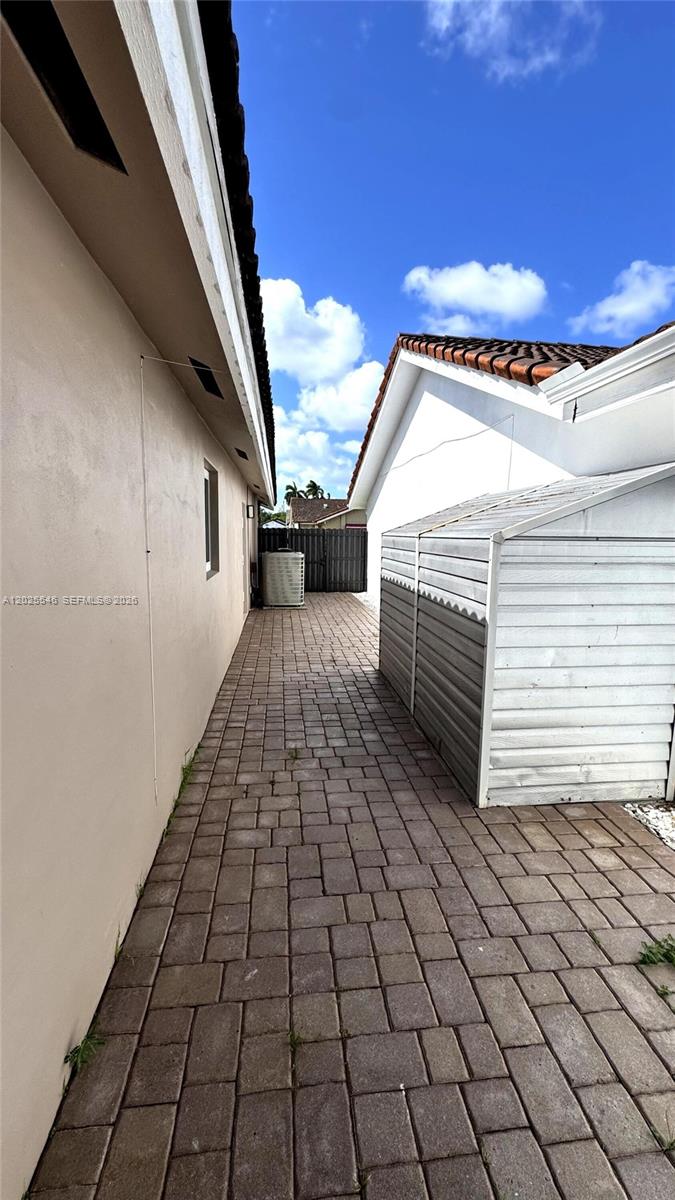 California Manors - Residential