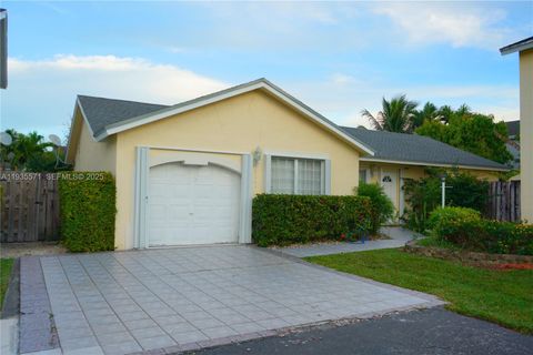 Photo of 5141 NW 101st Pl, Doral, FL 33178 (MLS # A11935571)