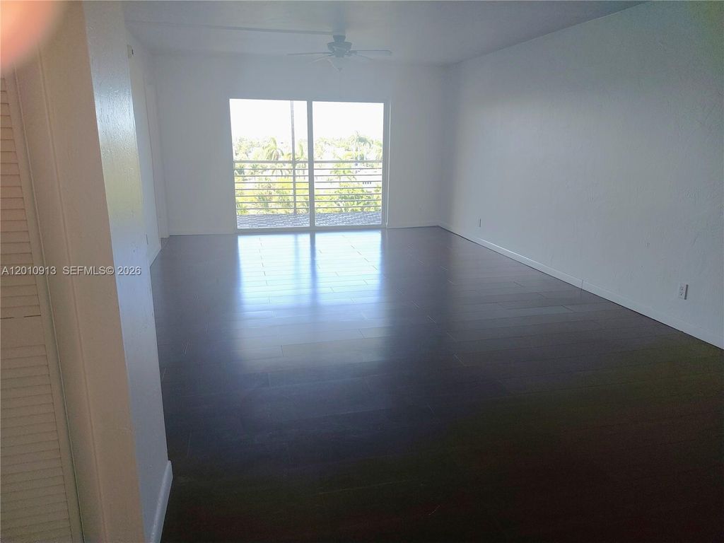 Photo of 1617 SE 15th St #605, Fort Lauderdale, FL 33316 (MLS # A12010913)