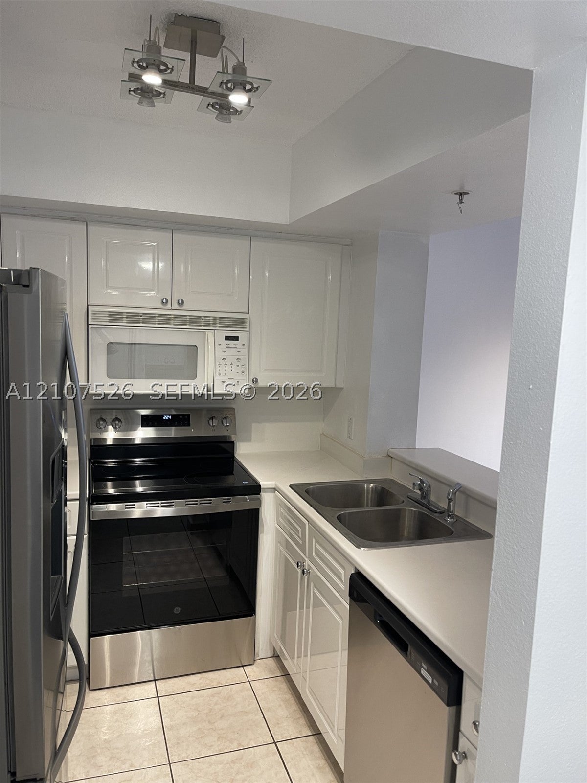 1800 Sunset Harbour Dr 905