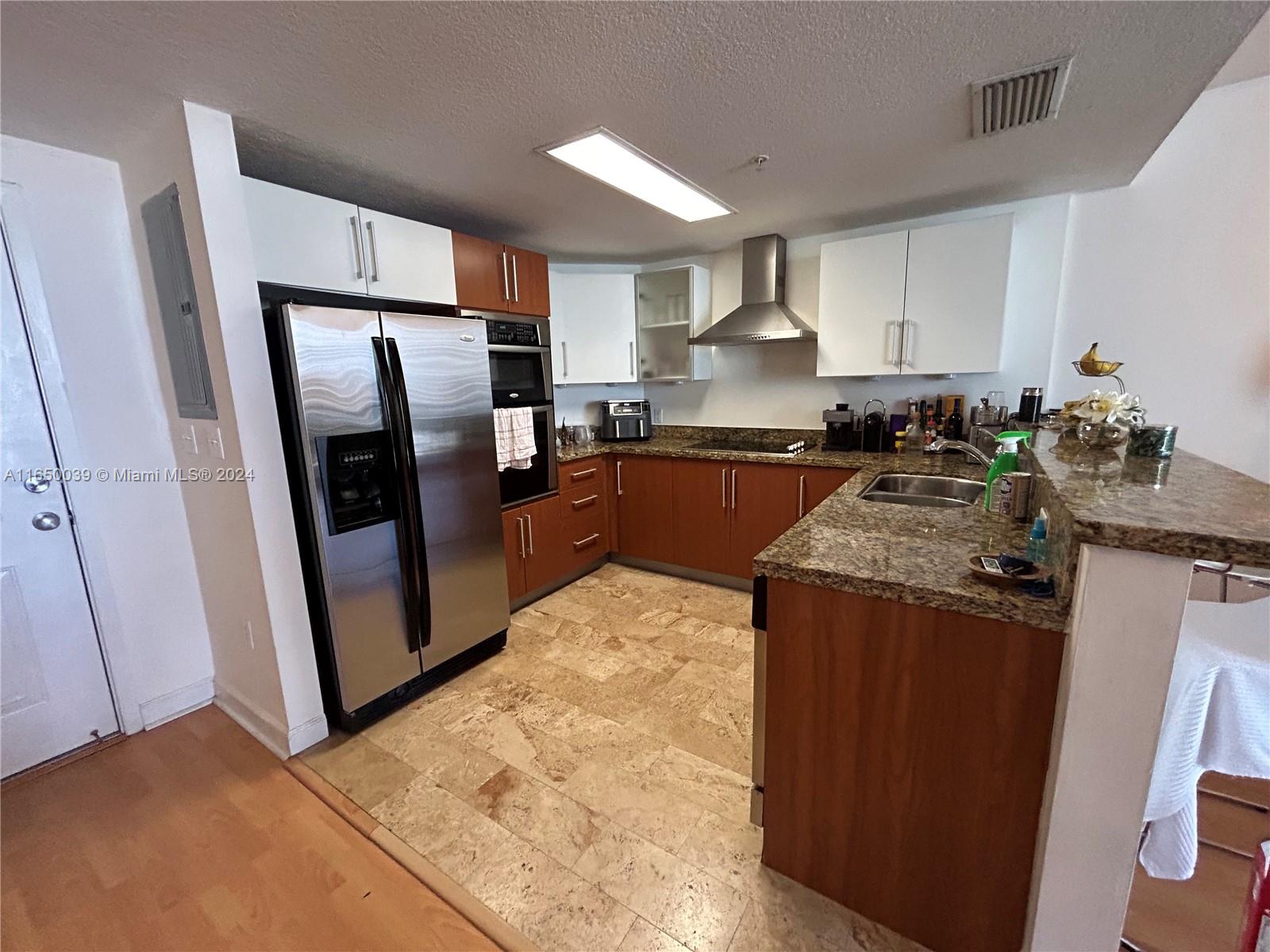 170 SE 14th St 2906