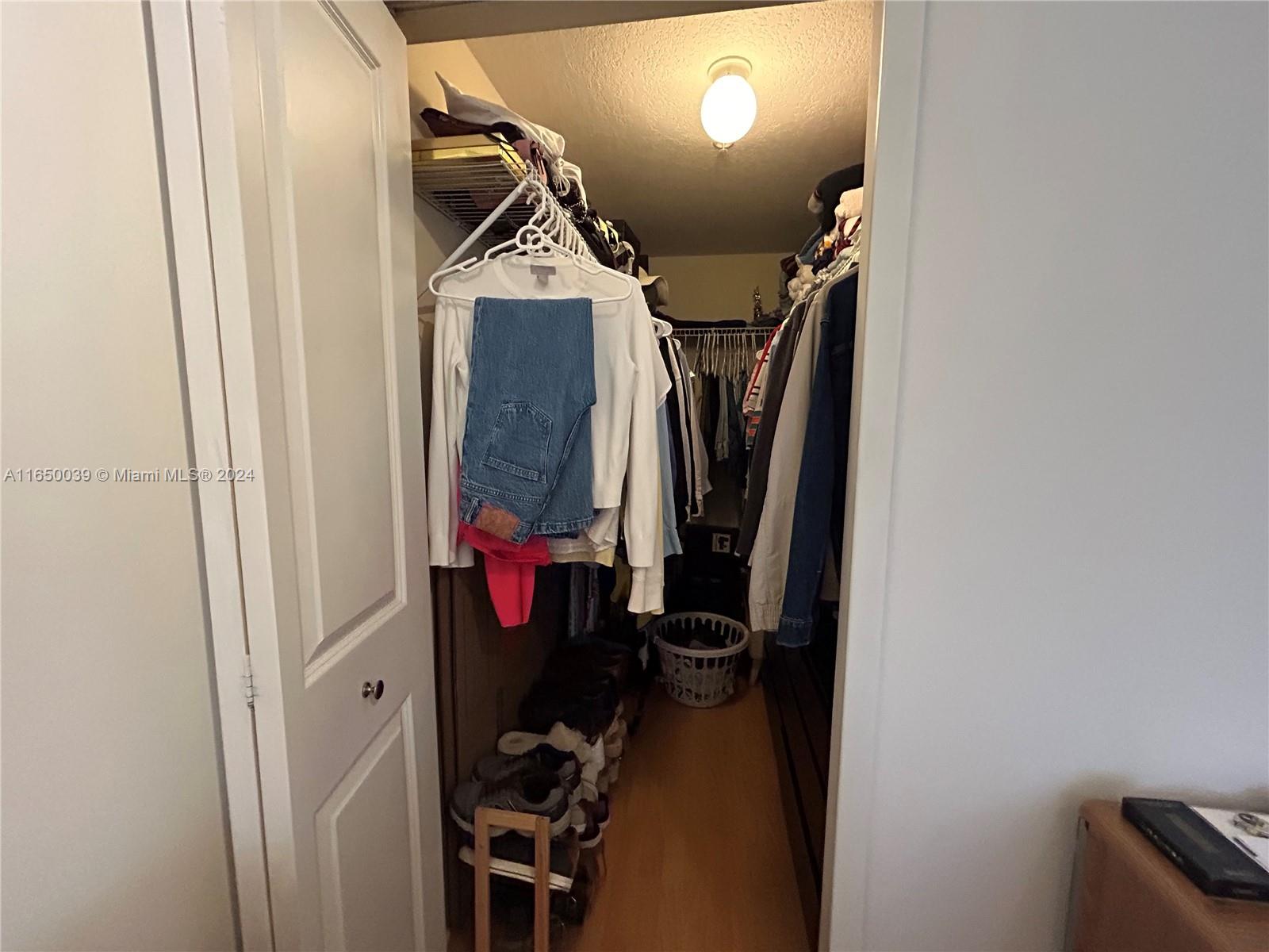 THE SAIL CONDO - Residential