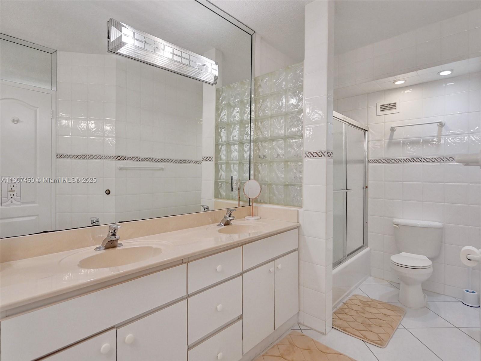 SEA AIR TOWERS CONDO - Residential Lease